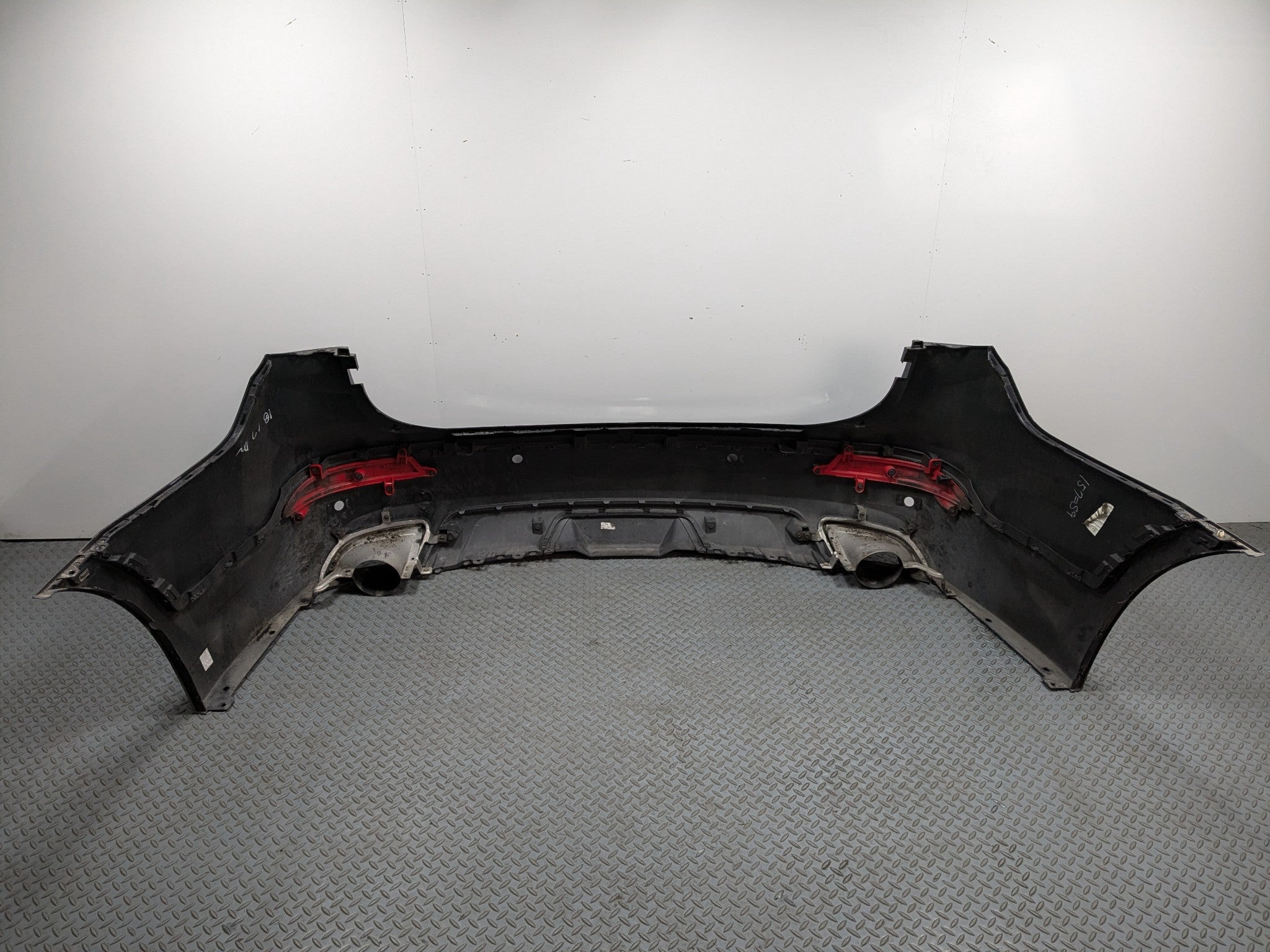 2013 - 2016 HYUNDAI SANTA FE OEM REAR BUMPER COVER PANEL ASSEMBLY BLACK