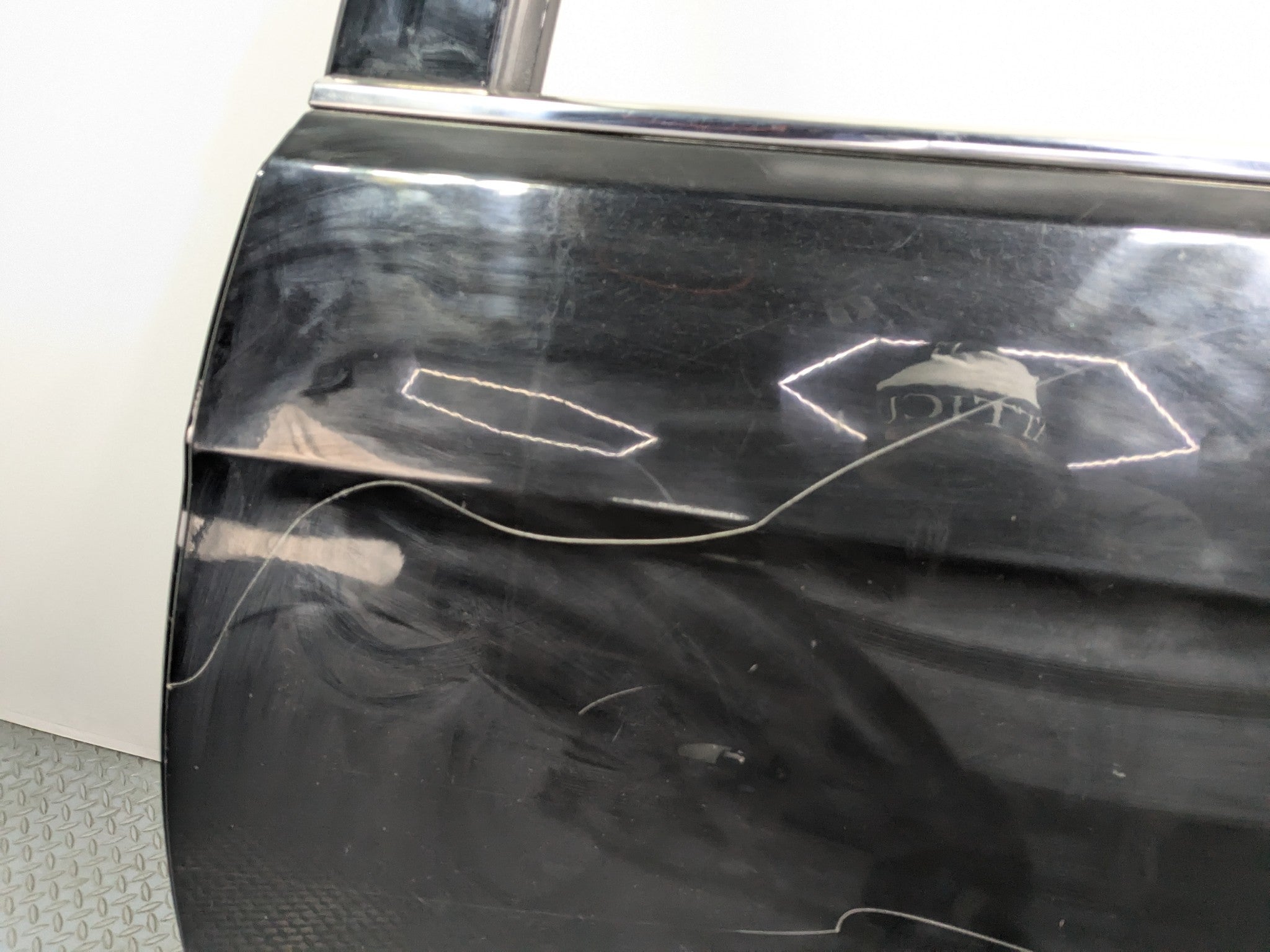 2013 - 2016 HYUNDAI SANTA FE OEM DOOR SHELL PANEL BLACK REAR LEFT DRIVER SIDE