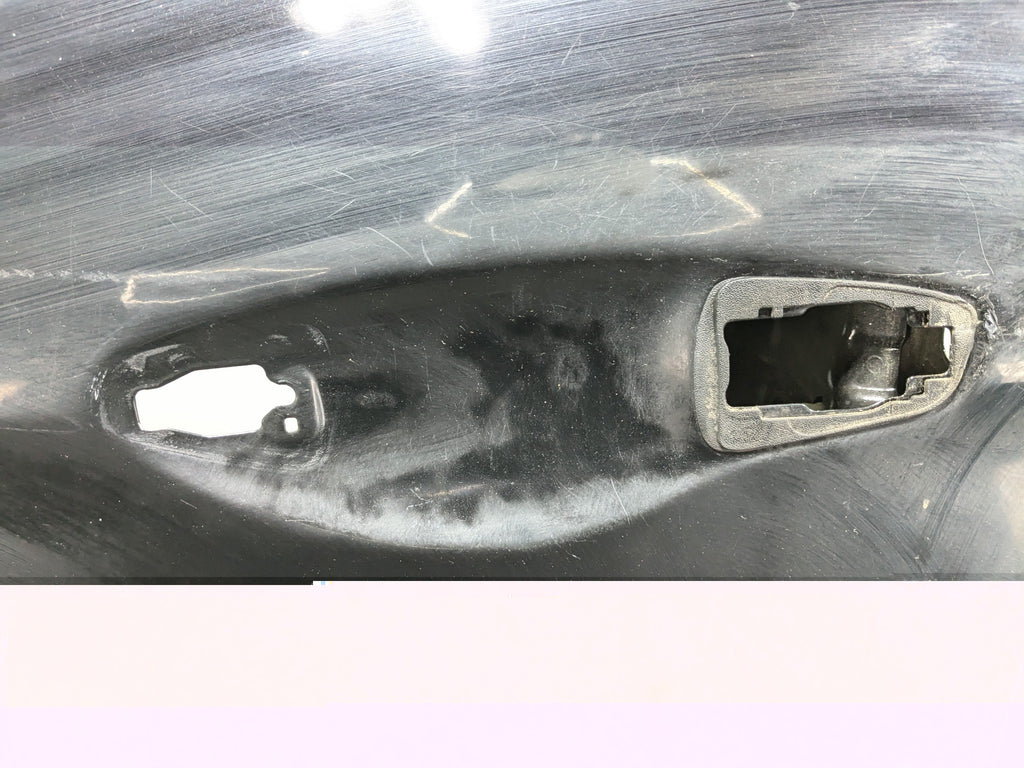 2013 - 2016 HYUNDAI SANTA FE OEM DOOR SHELL PANEL BLACK FRONT LEFT DRIVER SIDE