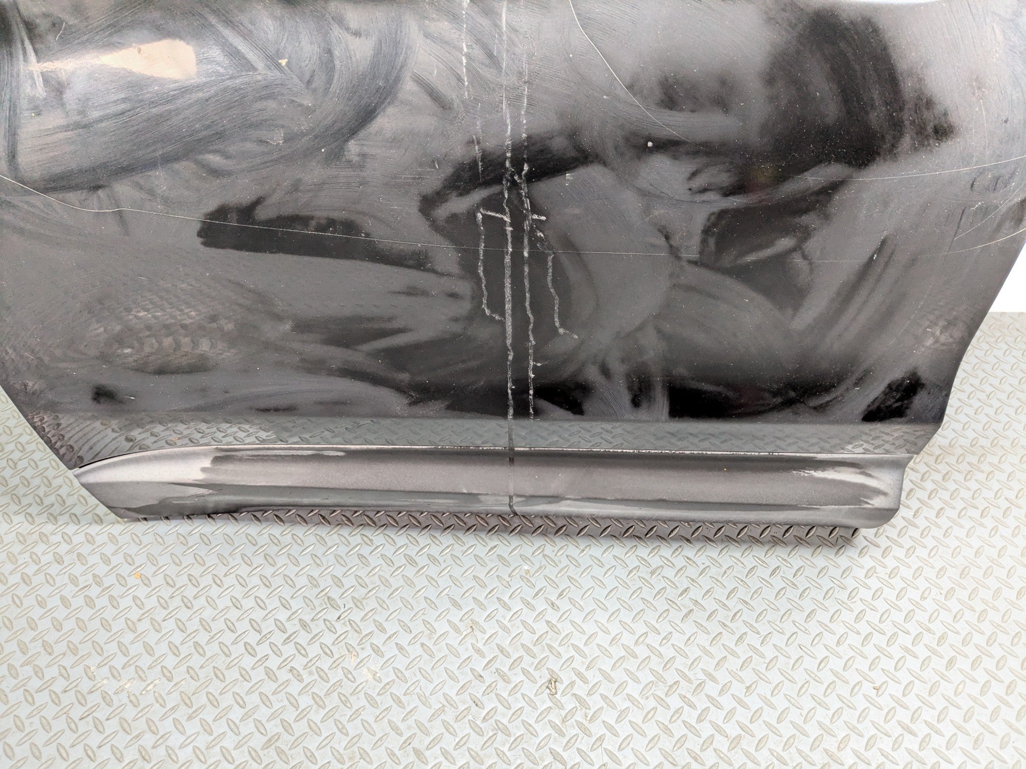 2013 - 2016 HYUNDAI SANTA FE OEM DOOR SHELL PANEL BLACK FRONT LEFT DRIVER SIDE