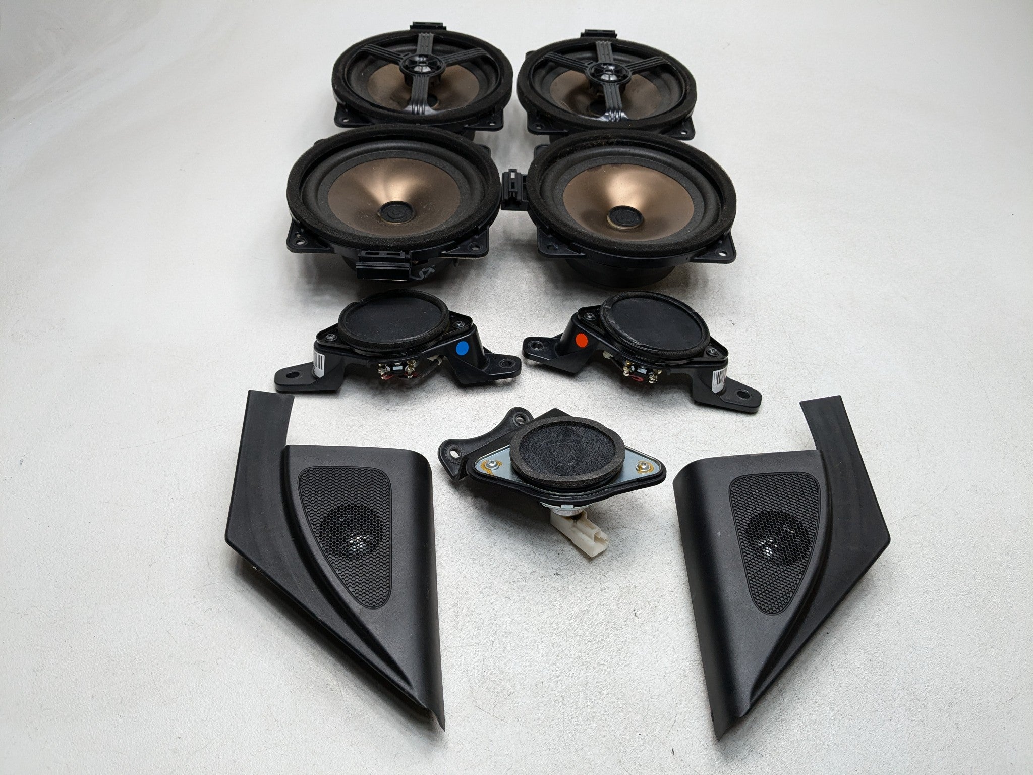2013 - 2016 HYUNDAI SANTA FE OEM FRONT AND REAR AUDIO SOUND SYSTEM SPEAKER SET