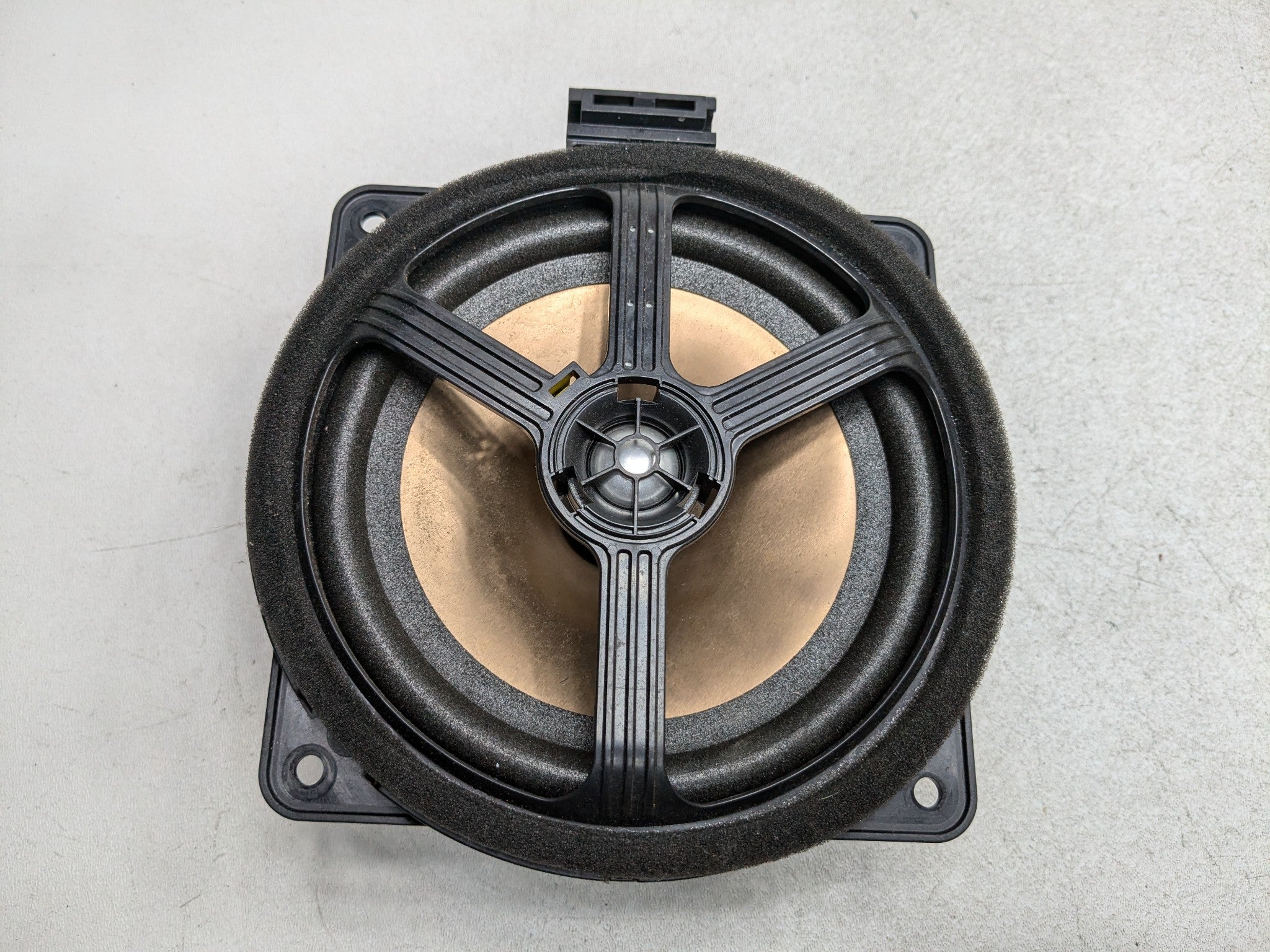 2013 - 2016 HYUNDAI SANTA FE OEM FRONT AND REAR AUDIO SOUND SYSTEM SPEAKER SET