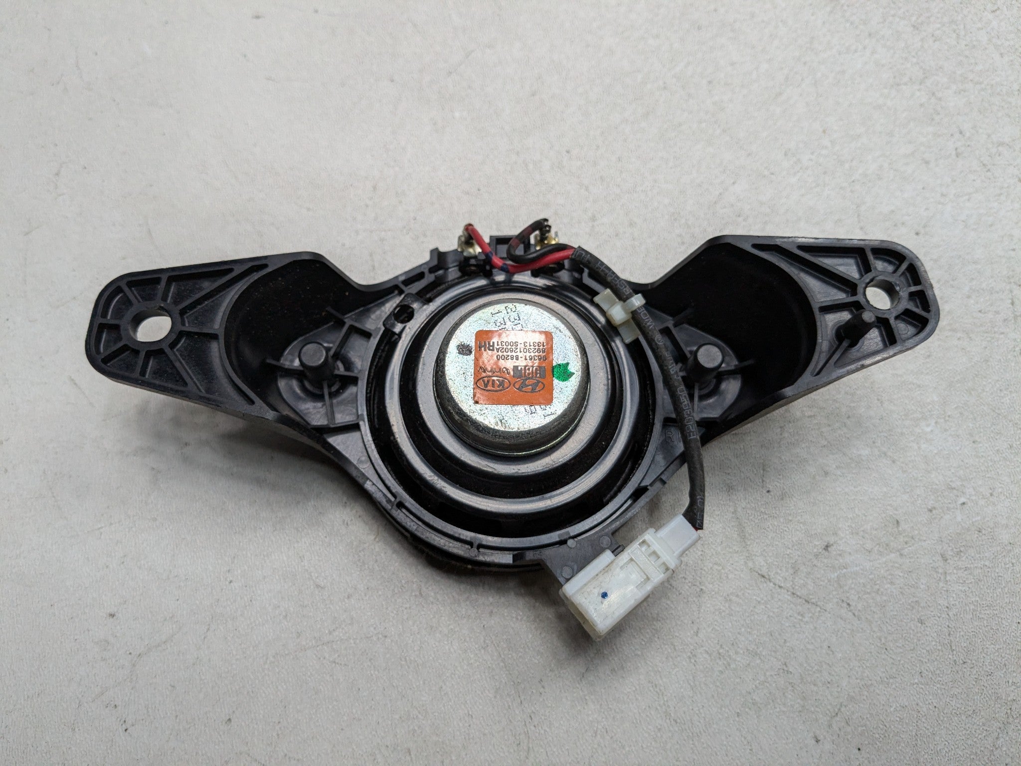 2013 - 2016 HYUNDAI SANTA FE OEM FRONT AND REAR AUDIO SOUND SYSTEM SPEAKER SET