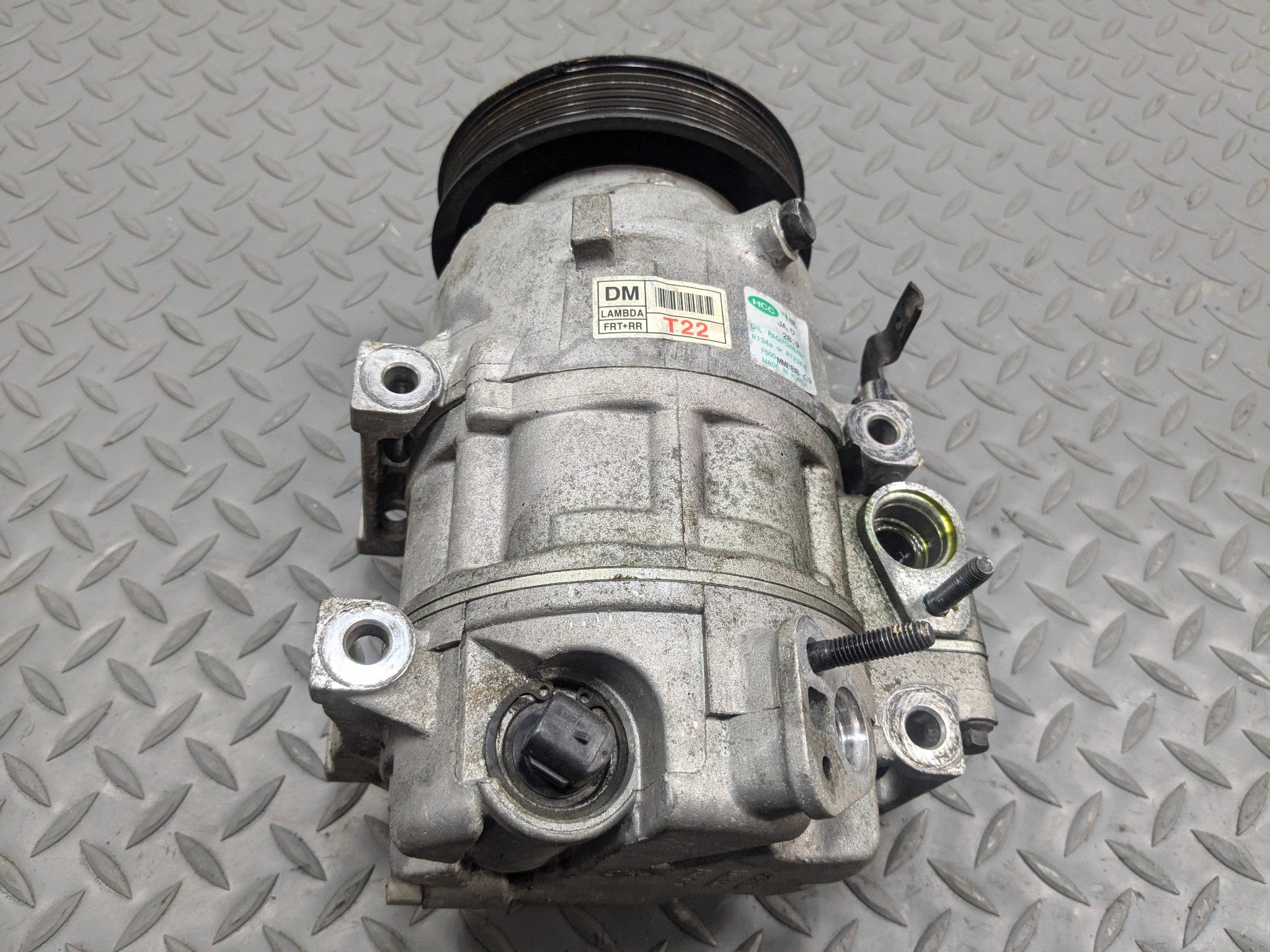 2013 - 2016 HYUNDAI SANTA FE OEM AIR CONDITIONING AC COMPRESSOR PUMP LWB 3.3L
