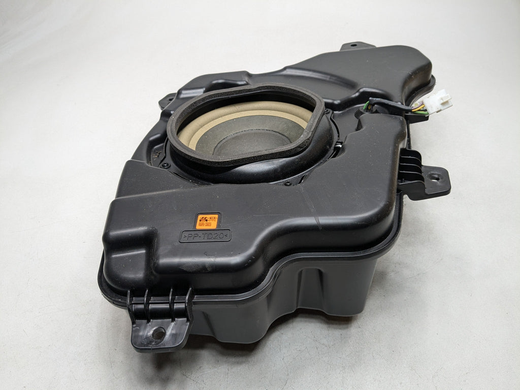 2013 - 2016 HYUNDAI SANTA FE OEM BASS SUBWOOFER AUDIO SOUND STEREO SPEAKER