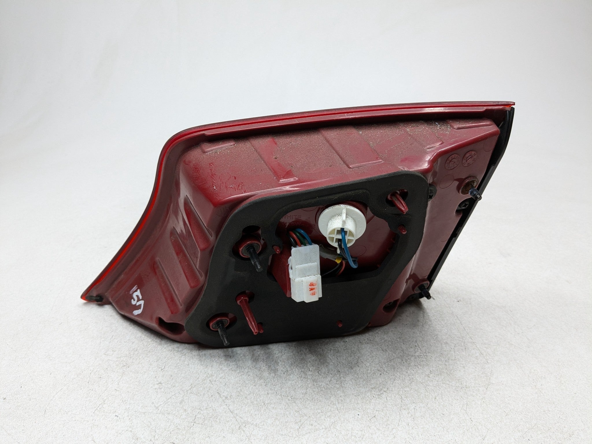 2013 - 2016 HYUNDAI SANTA FE OEM INNER TRUNK DECKLID TAILLIGHT LAMP REAR LEFT