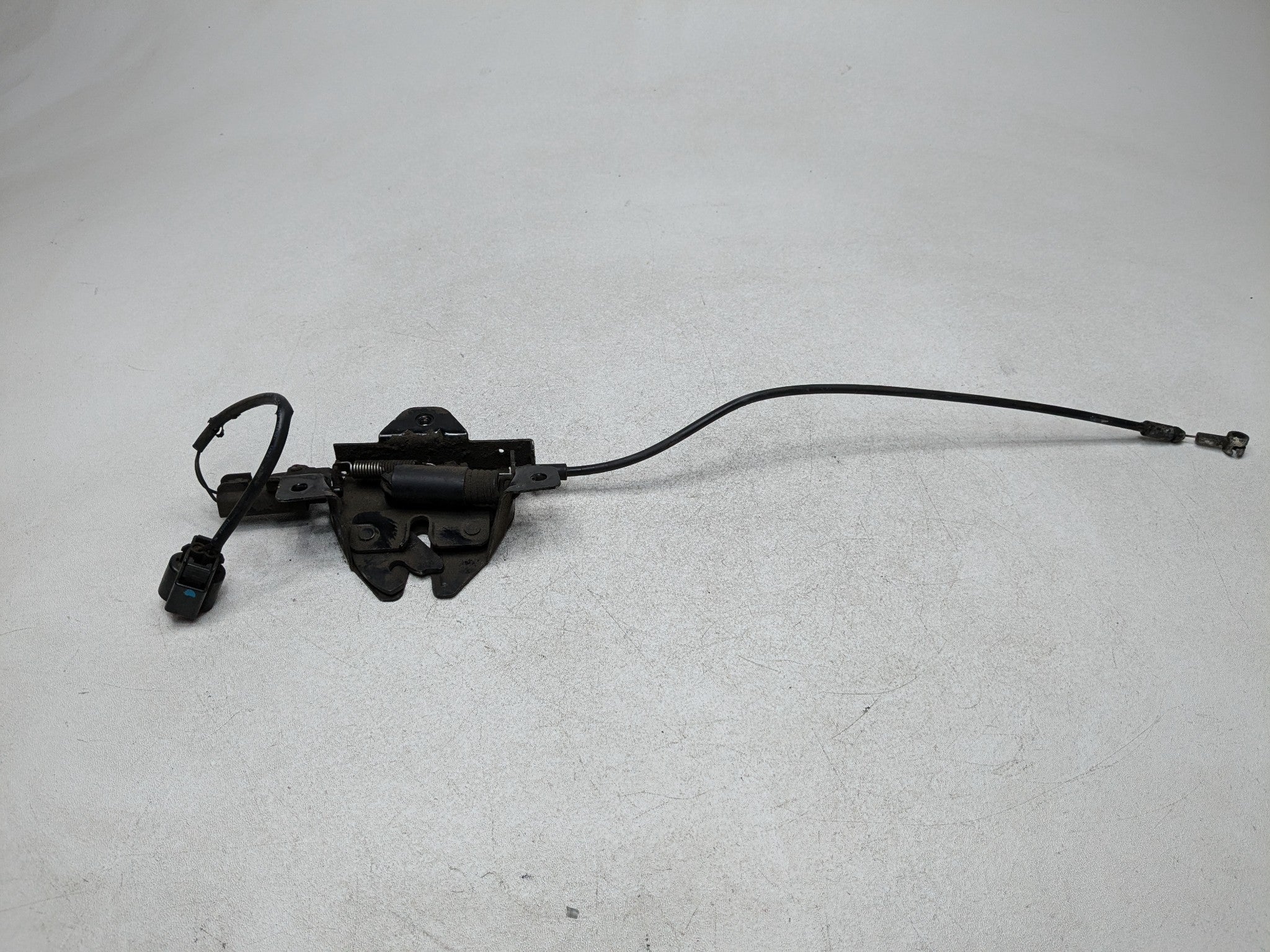 2013 - 2016 HYUNDAI SANTA FE OEM BONNET HOOD LATCH LOCK ACTUATOR RELEASE CABLE