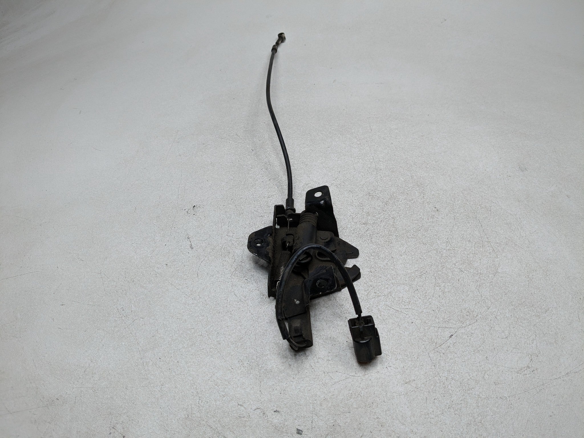2013 - 2016 HYUNDAI SANTA FE OEM BONNET HOOD LATCH LOCK ACTUATOR RELEASE CABLE