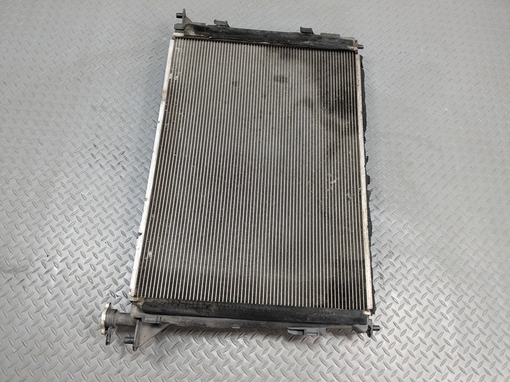 2013 - 2016 HYUNDAI SANTA FE OEM ENGINE MOTOR COOLING RADIATOR ASSEMBLY LWB 3.3L
