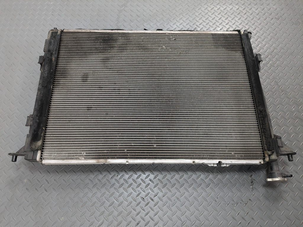 2013 - 2016 HYUNDAI SANTA FE OEM ENGINE MOTOR COOLING RADIATOR ASSEMBLY LWB 3.3L