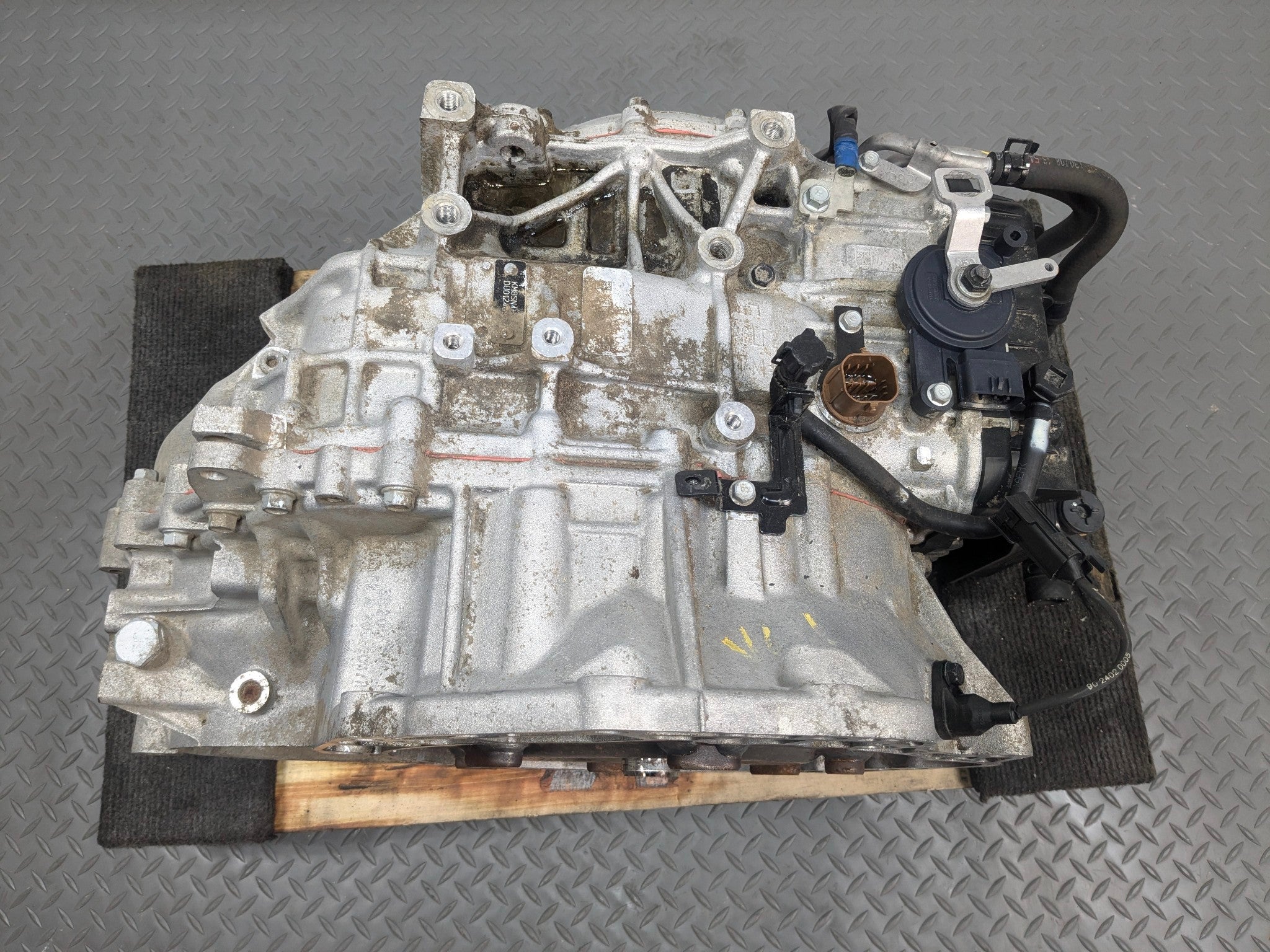 2013 - 2016 HYUNDAI SANTA FE OEM 3.3L LWB FWD AUTOMATIC TRANSMISSION ASSEMBLY