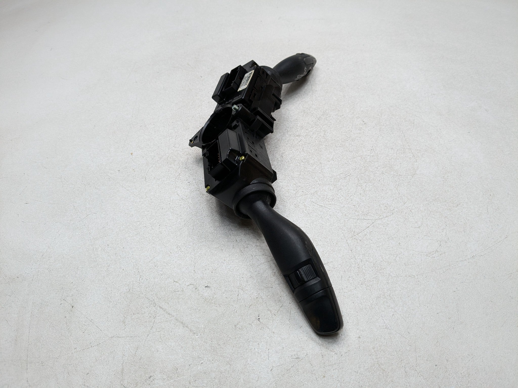 2013 - 2016 HYUNDAI SANTA FE OEM TURN SIGNAL WIPER CONTROL SWITCH ASSEMBLY