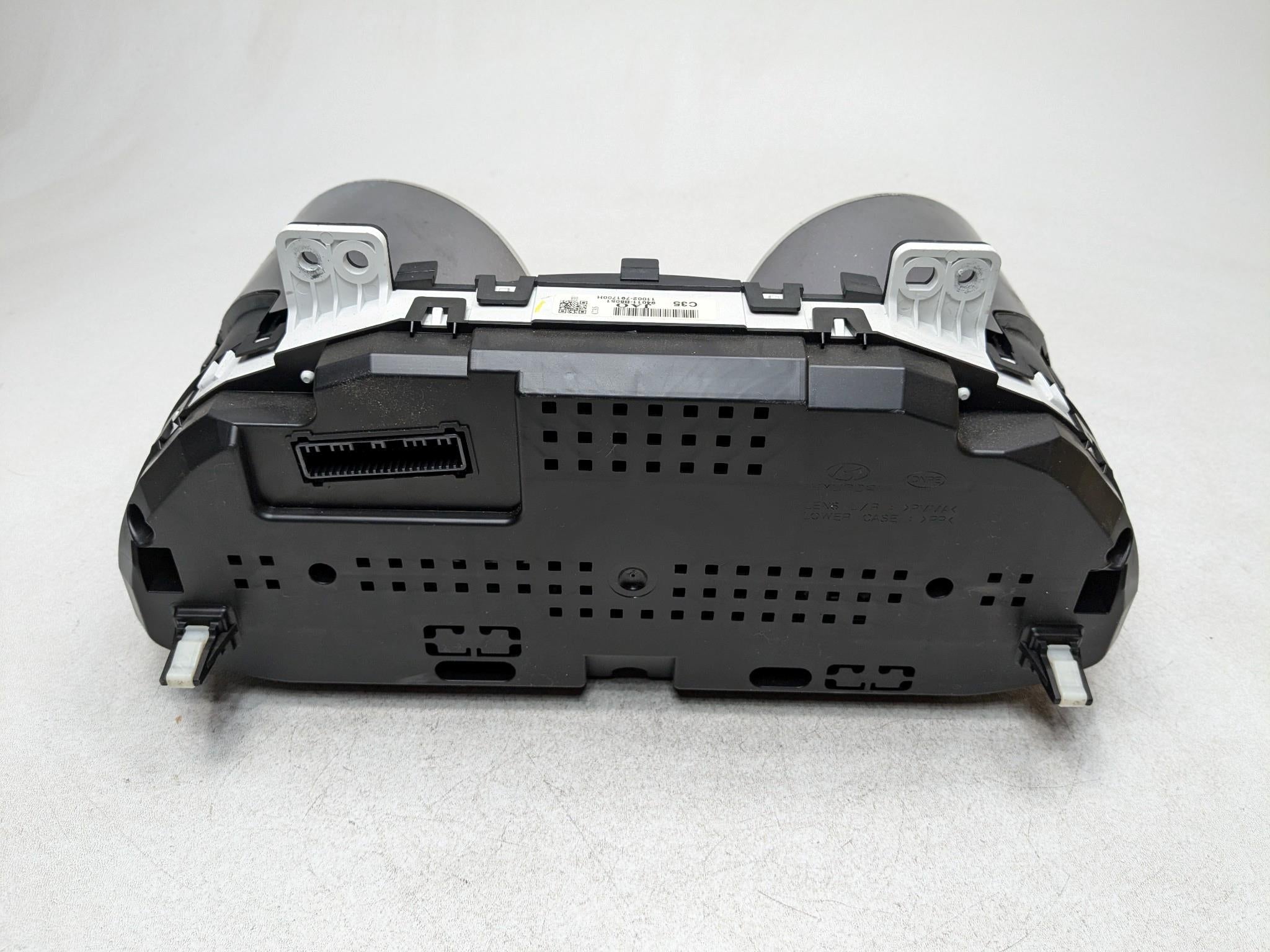 2013 - 2016 HYUNDAI SANTA FE OEM INSTRUMENT CLUSTER GAUGE SPEEDOMETER ASSEMBLY