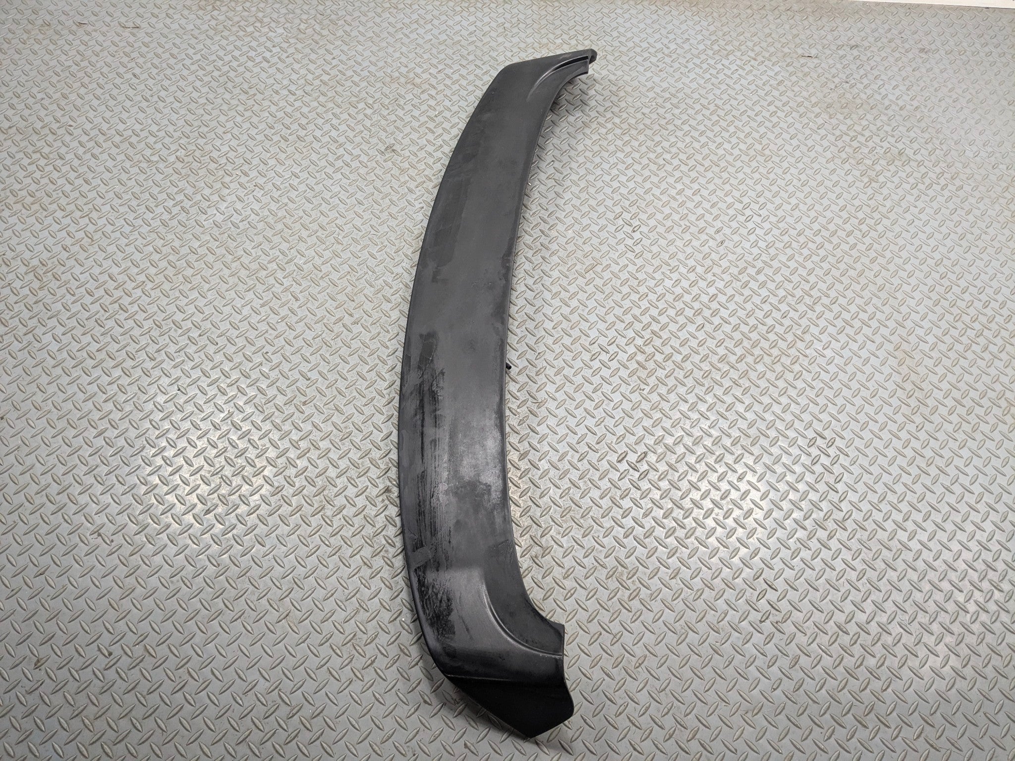 2013 - 2016 HYUNDAI SANTA FE OEM SPOILER WING WITH THIRD BRAKE LIGHT REAR TRUNK