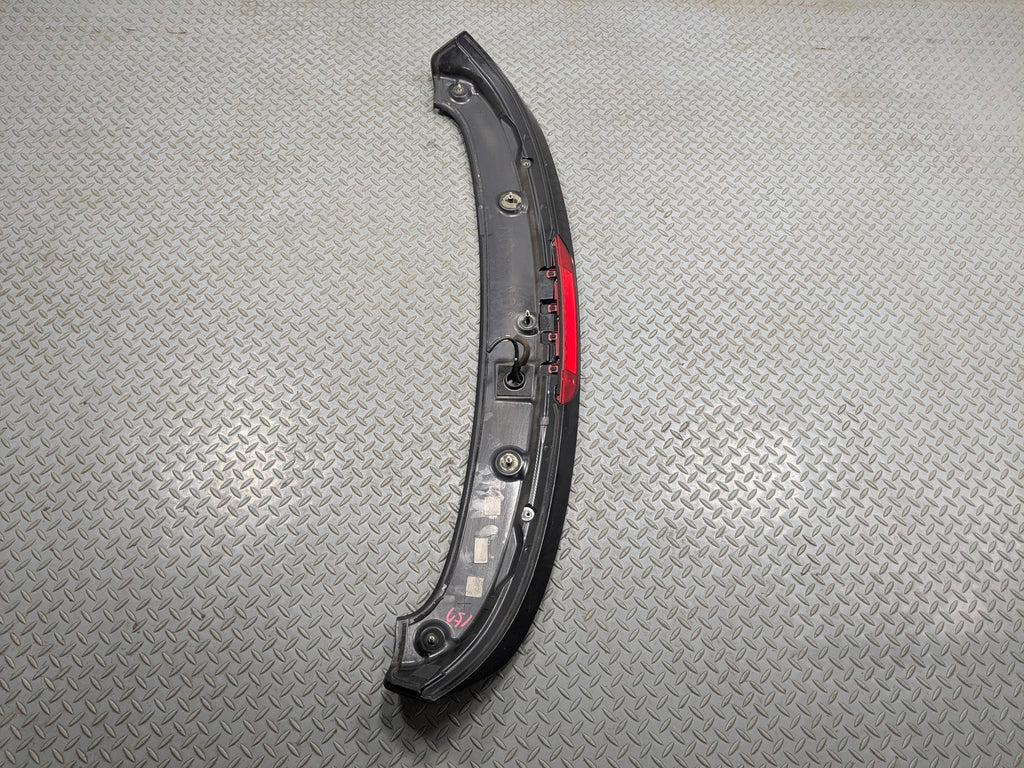 2013 - 2016 HYUNDAI SANTA FE OEM SPOILER WING WITH THIRD BRAKE LIGHT REAR TRUNK