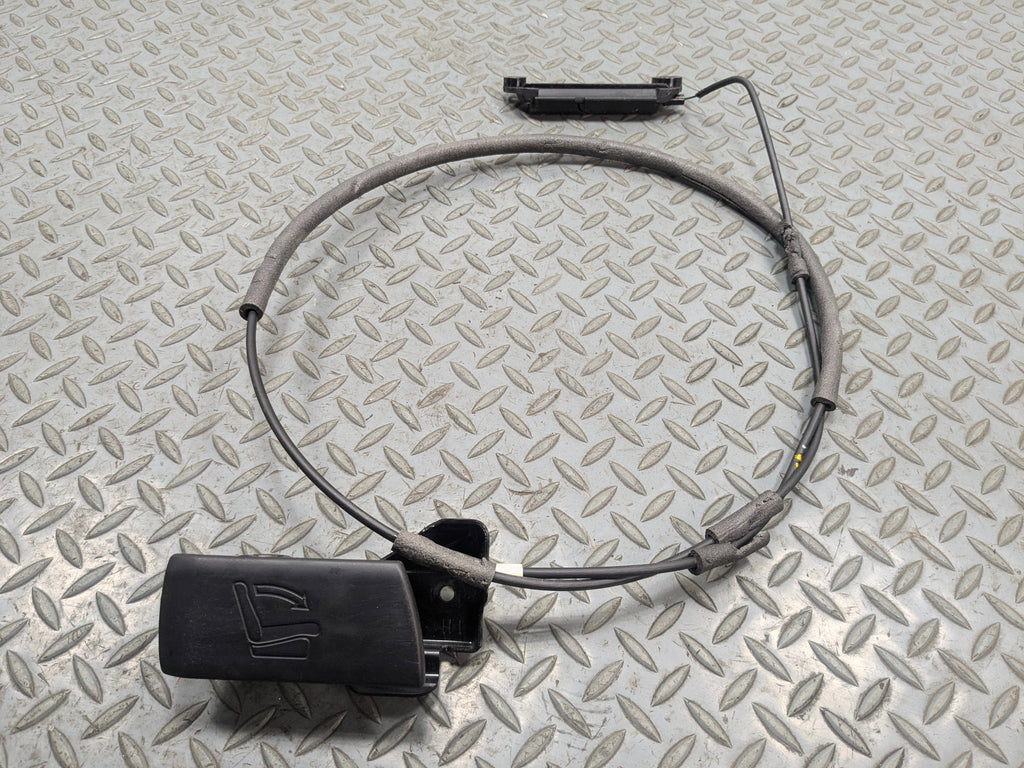2013 - 2016 HYUNDAI SANTA FE OEM SEAT LATCH LOCK RELEASE HANDLE REAR LEFT SIDE