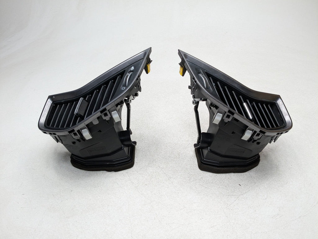 13-16 HYUNDAI SANTA FE OEM DASH AC HEATER VENTS FRONT CENTER LEFT AND RIGHT SIDE