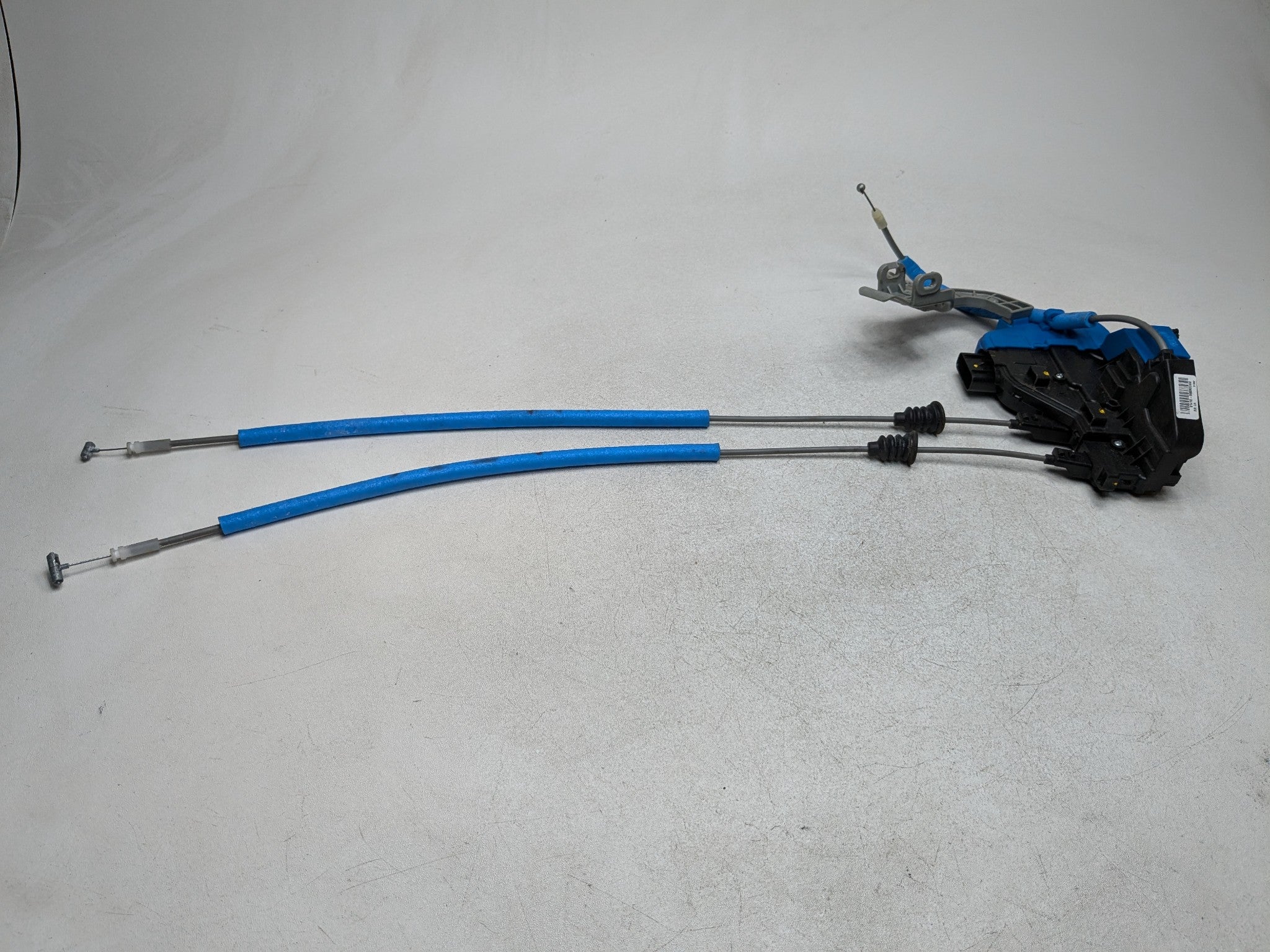 2013 - 2016 HYUNDAI SANTA FE OEM DOOR LOCK LATCH ACTUATOR REAR LEFT DRIVER SIDE
