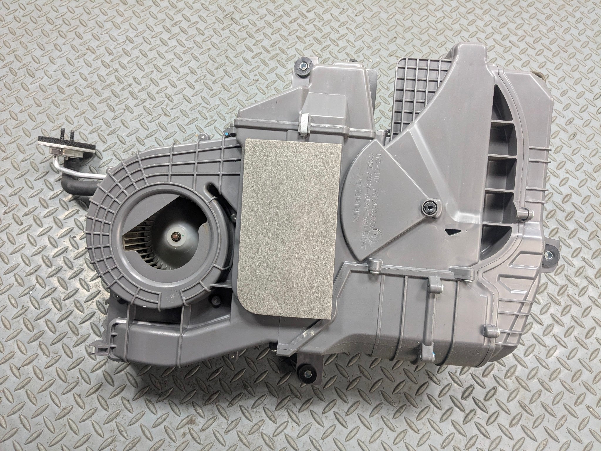 2013 - 2016 HYUNDAI SANTA FE OEM REAR AC HEATER ASSEMBLY BLOWER HOUSING BOX