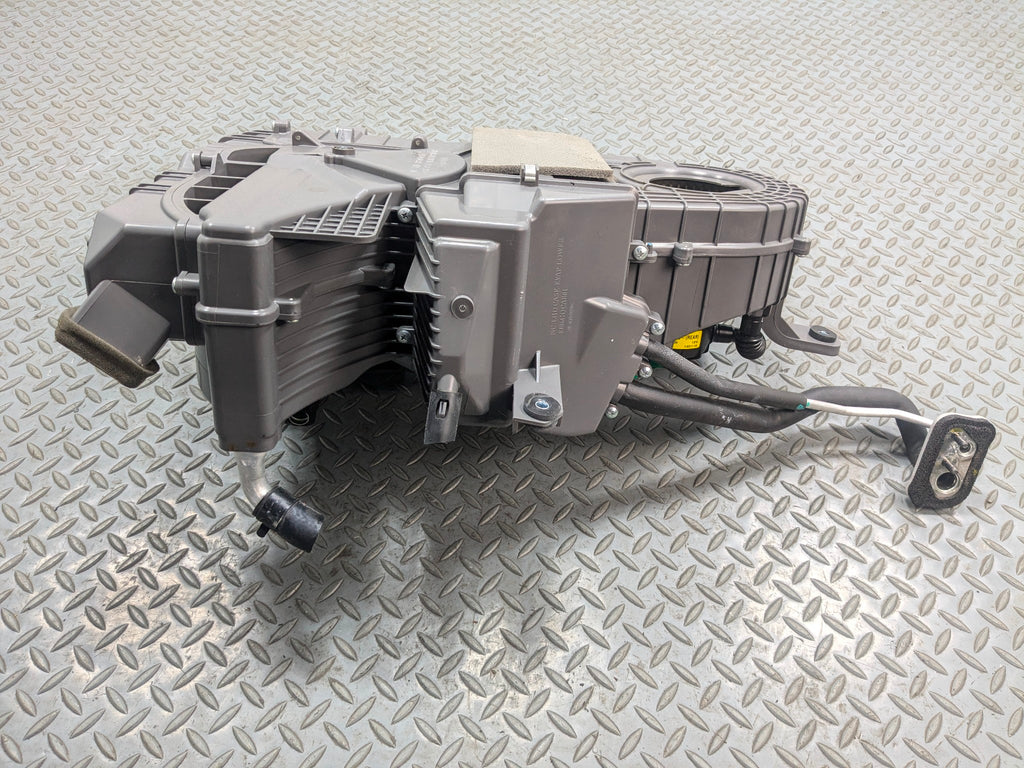 2013 - 2016 HYUNDAI SANTA FE OEM REAR AC HEATER ASSEMBLY BLOWER HOUSING BOX