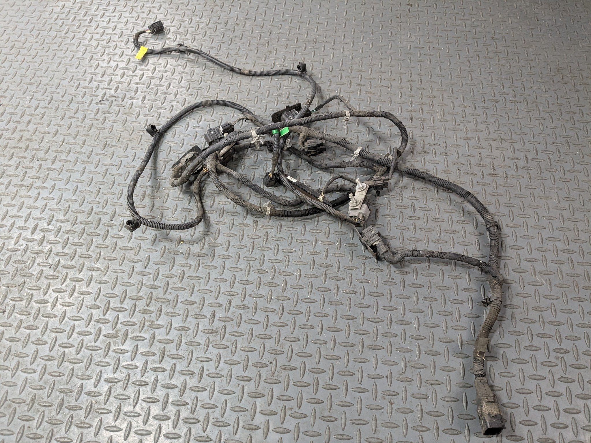 2013 - 2016 HYUNDAI SANTA FE OEM REAR BUMPER PARK ASSIST SENSOR WIRE HARNESS