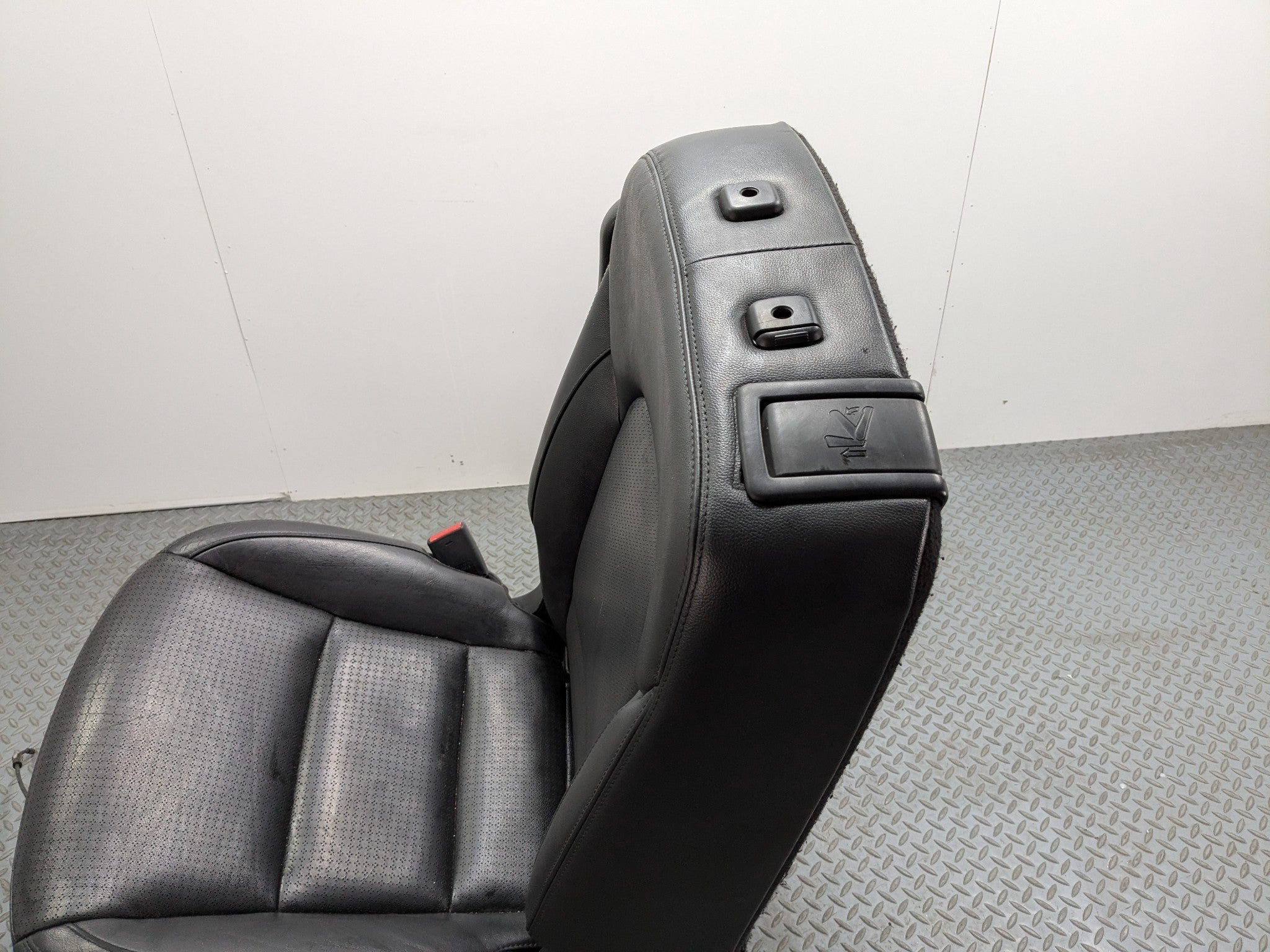2013 - 2016 HYUNDAI SANTA FE OEM SEAT ASSEMBLY BLACK LEATHER FRONT LEFT DRIVER