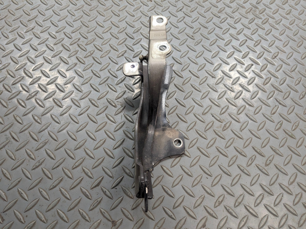 13 - 16 HYUNDAI SANTA FE OEM HOOD BONNET HINGE SUPPORT FRONT LEFT DRIVER SIDE