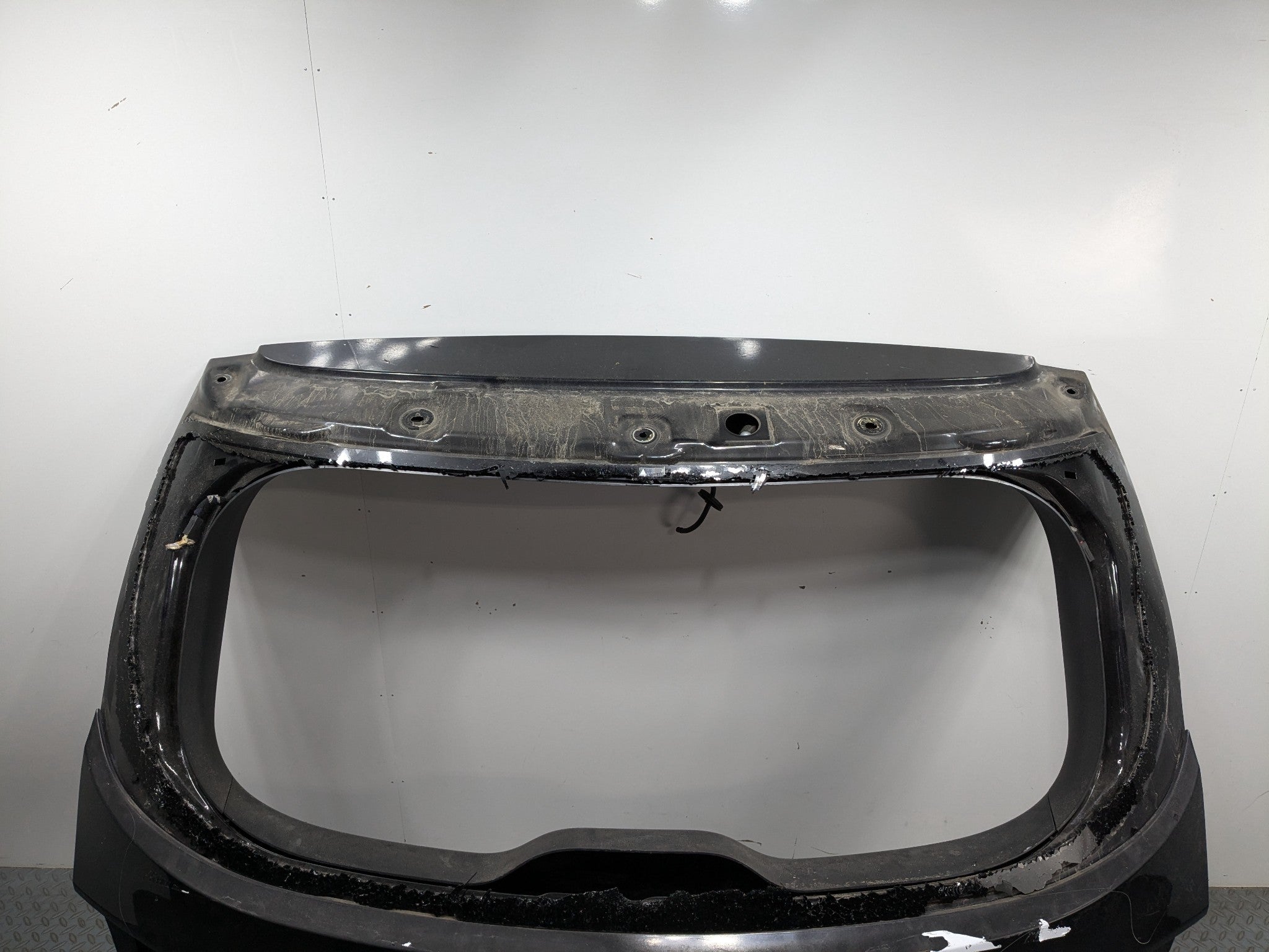 2013 - 2016 HYUNDAI SANTA FE OEM REAR TAILGATE LIFTGATE HATCH SHELL PANEL BLACK