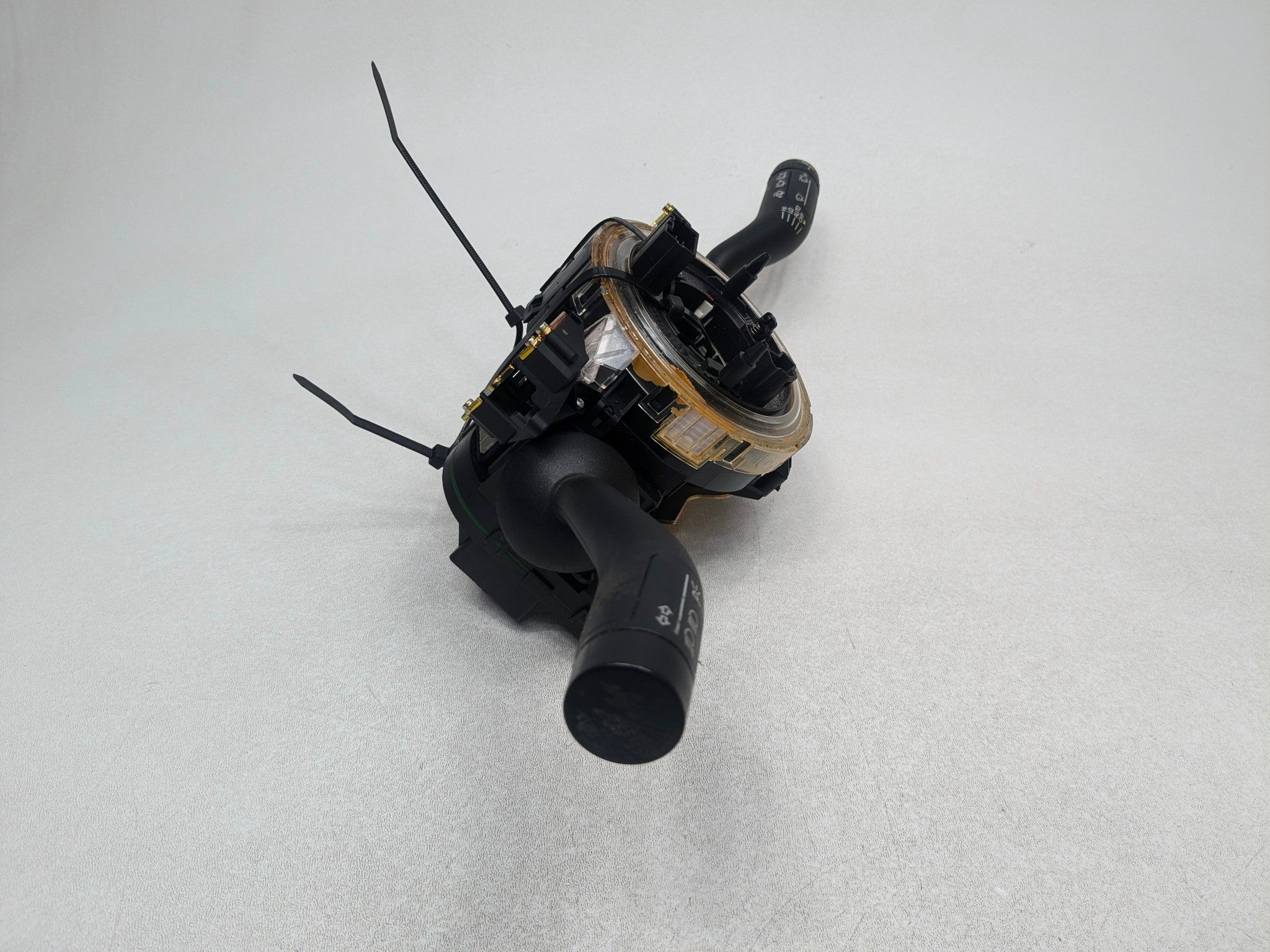 04 - 10 VOLKSWAGEN TOUAREG OEM CLOCKSPRING TURN SIGNAL WIPER COMBINATION SWITCH