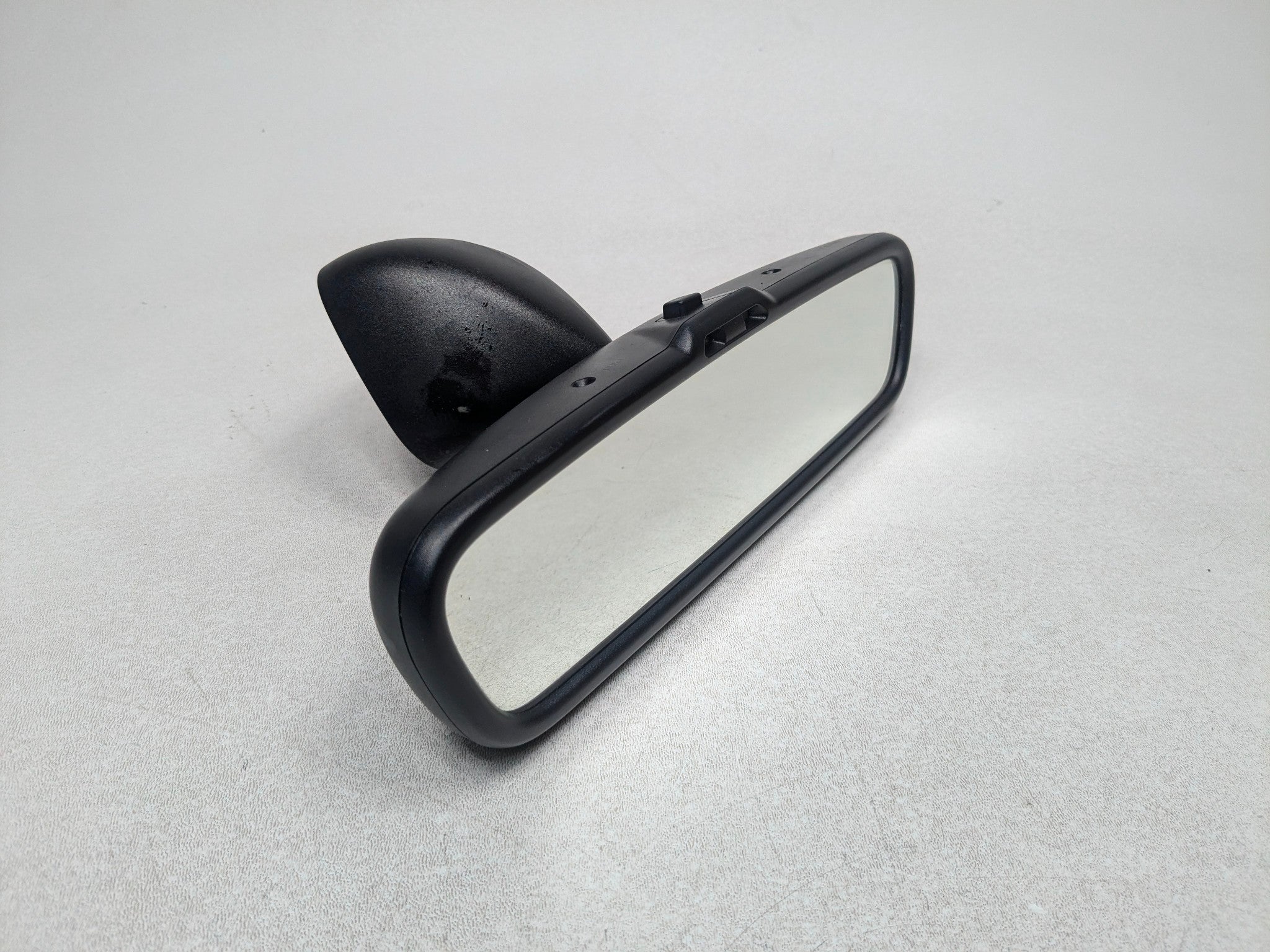 04 - 10 VOLKSWAGEN TOUAREG OEM REAR VIEW MIRROR FRONT CENTER INTERIOR UPPER ROOF