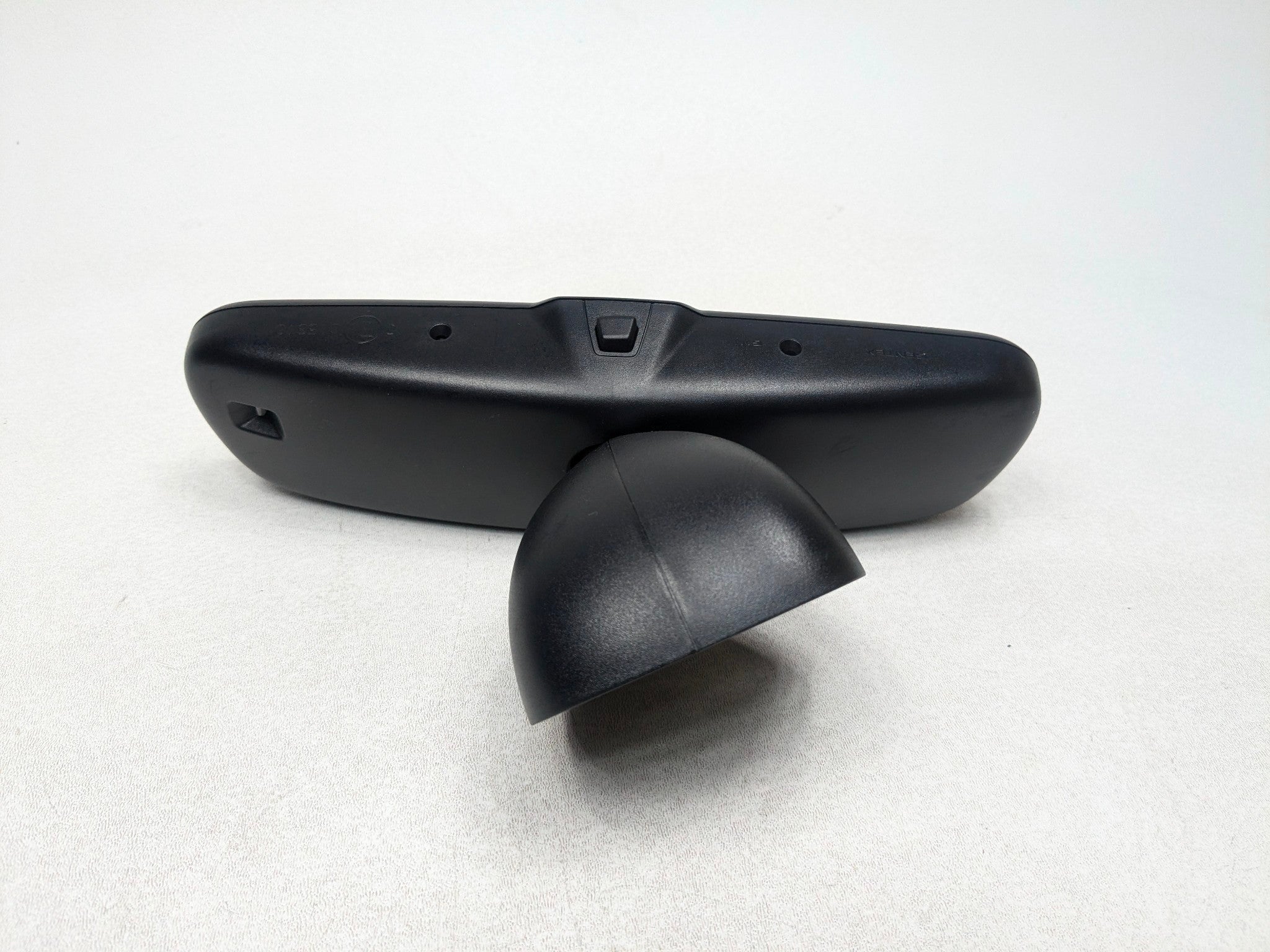 04 - 10 VOLKSWAGEN TOUAREG OEM REAR VIEW MIRROR FRONT CENTER INTERIOR UPPER ROOF