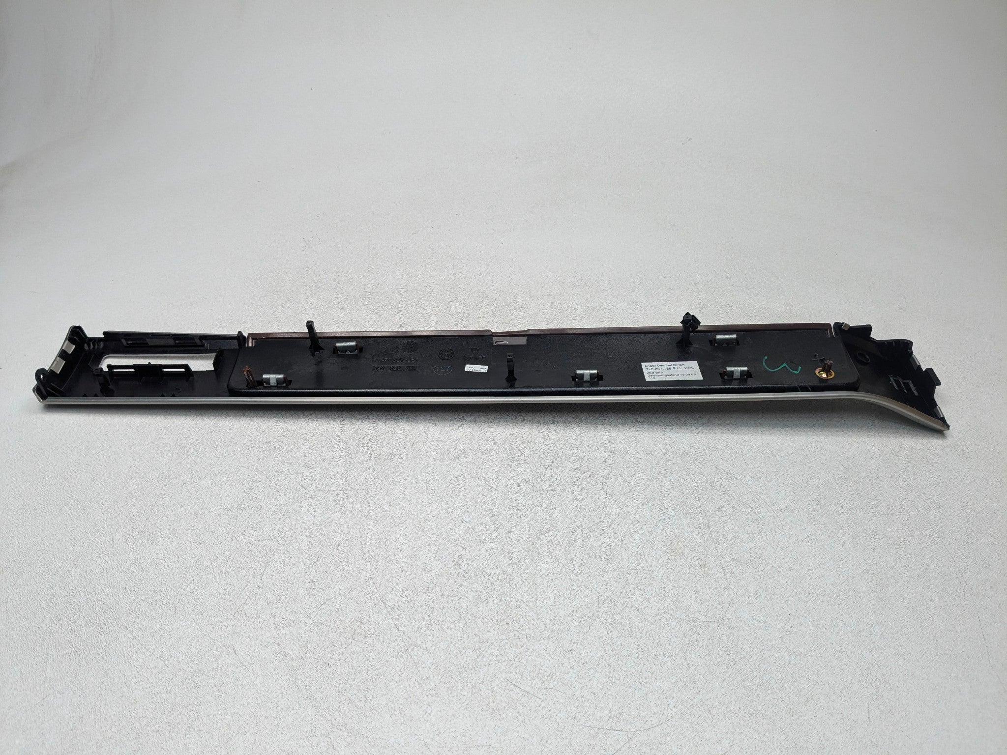 2004 - 2010 VOLKSWAGEN TOUAREG OEM WOODEN ALUMINIUM DASH PANEL TRIM FRONT RIGHT