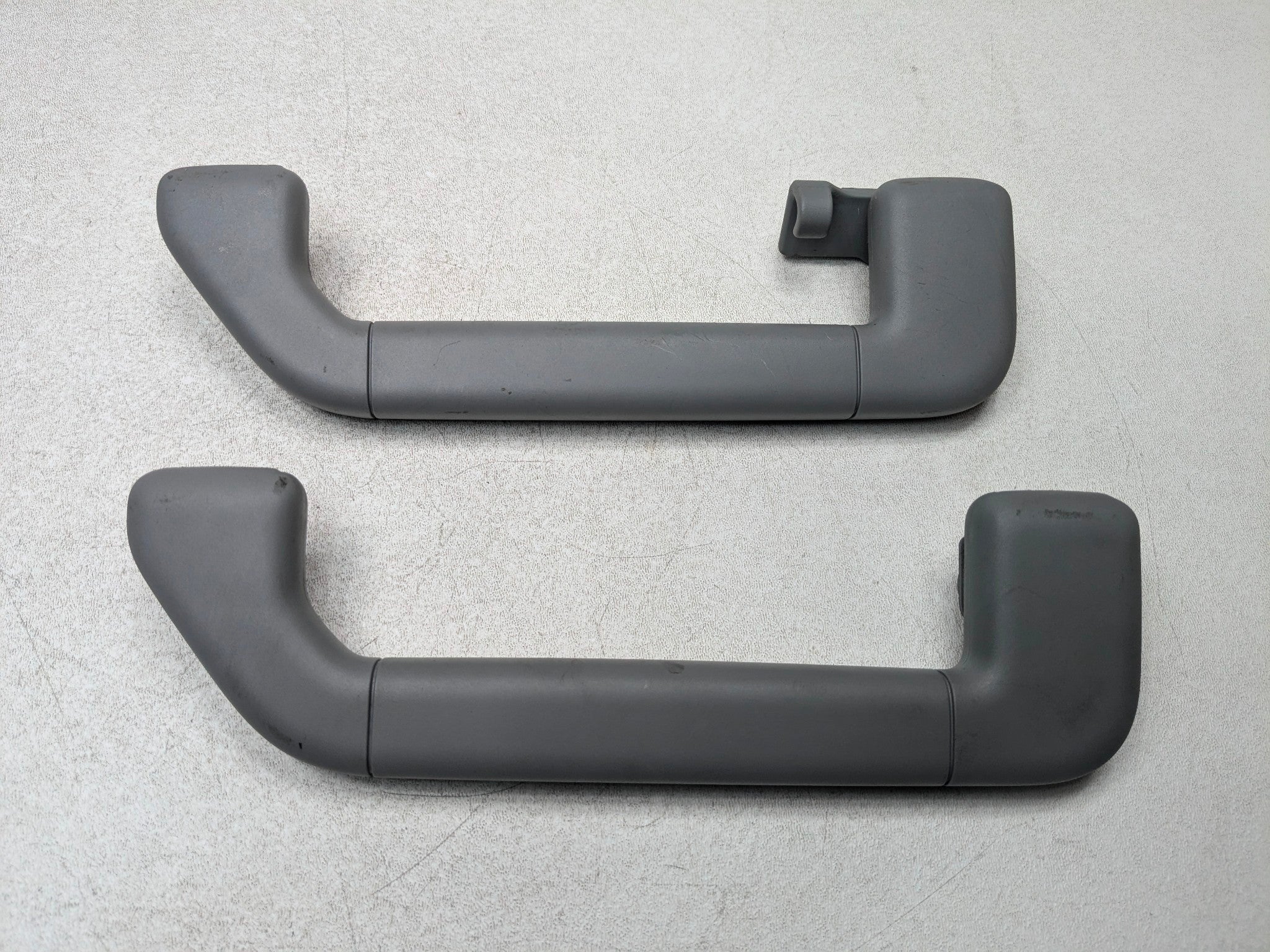 04-10 VOLKSWAGEN TOUAREG OEM GRAB BAR HANDLE INTERIOR UPPER ROOF FRONT AND REAR