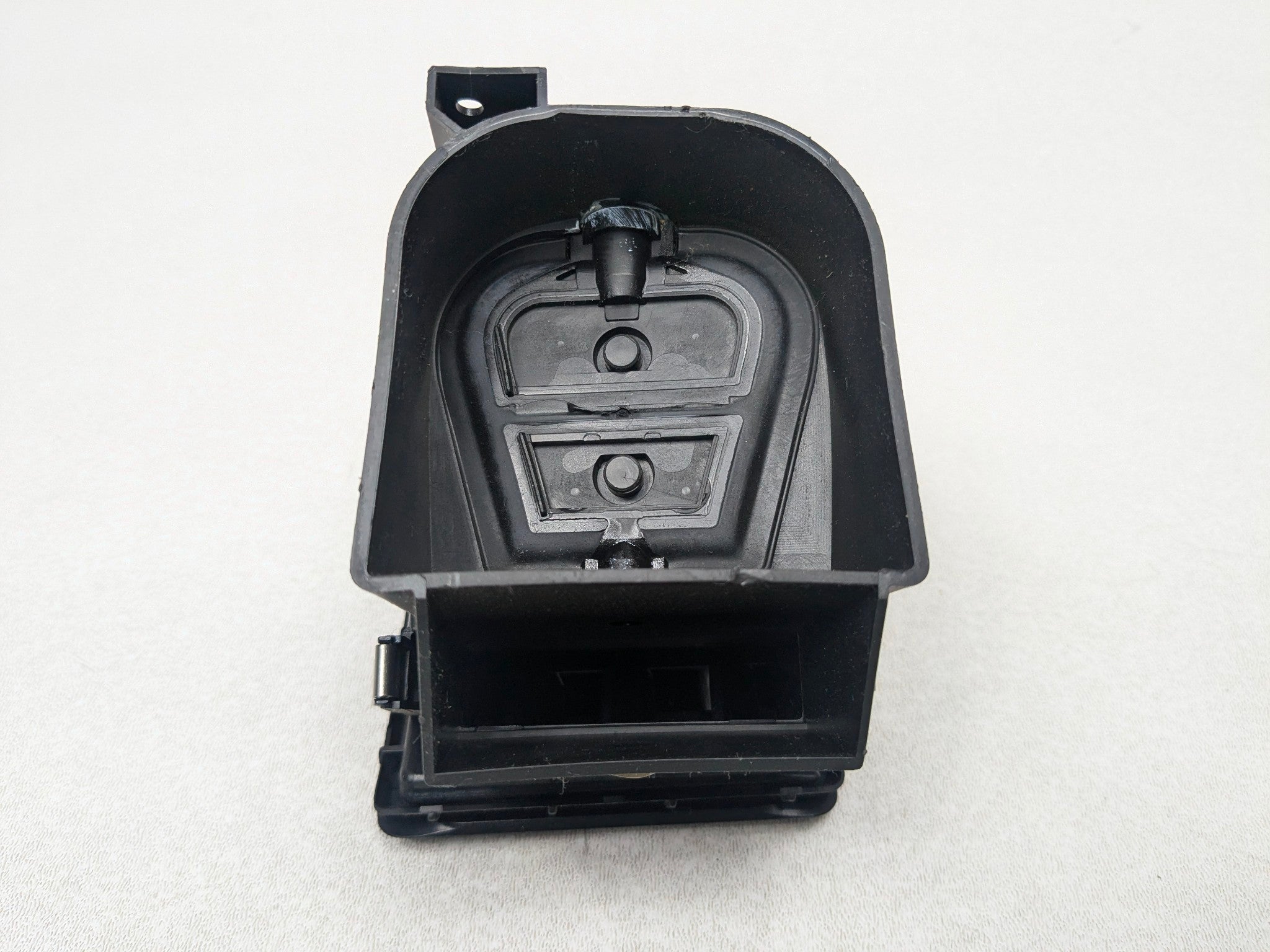 04-10 VOLKSWAGEN TOUAREG OEM DASH AC HEATER AIR VENT FRONT RIGHT PASSENGER SIDE
