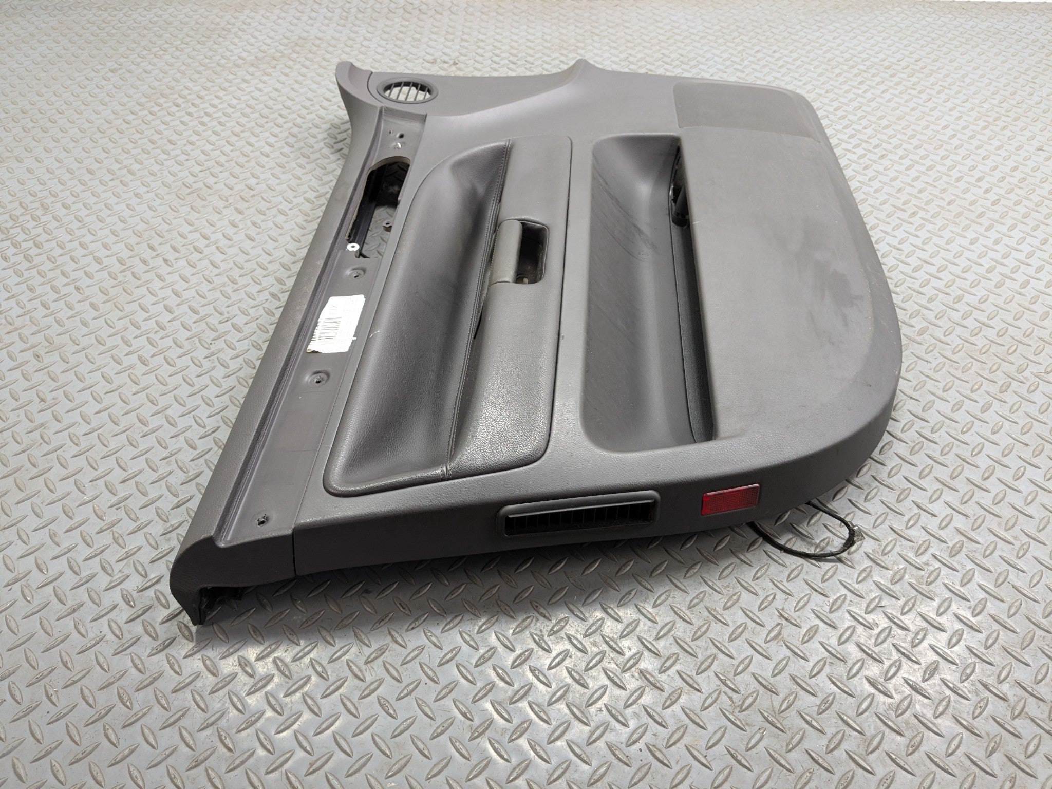 04 - 10 VOLKSWAGEN TOUAREG OEM INTERIOR DOOR TRIM PANEL FRONT LEFT DRIVER SIDE