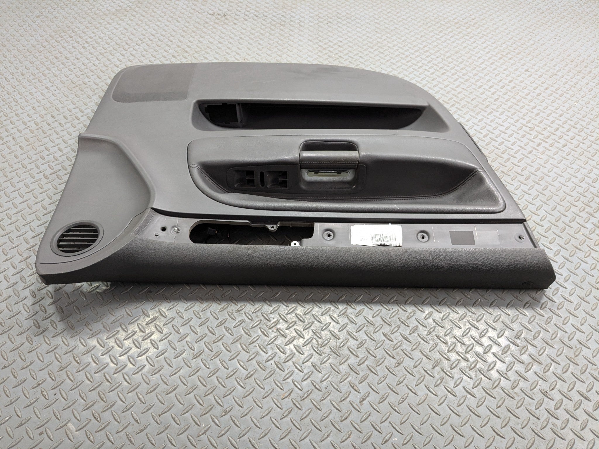 04 - 10 VOLKSWAGEN TOUAREG OEM INTERIOR DOOR TRIM PANEL FRONT LEFT DRIVER SIDE