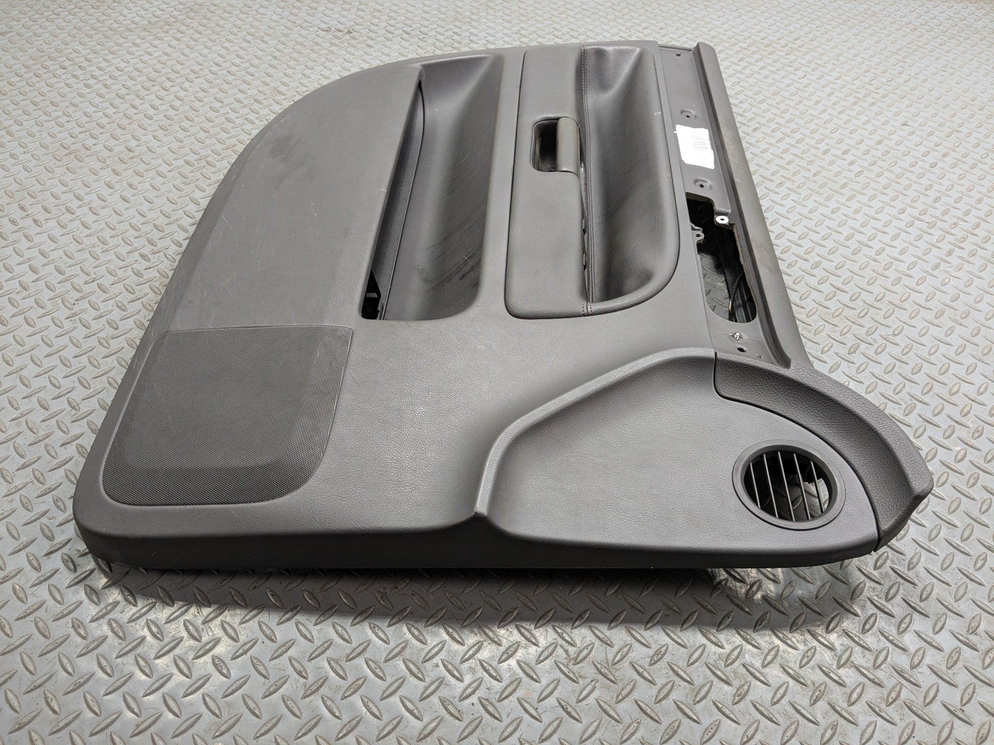 04 - 10 VOLKSWAGEN TOUAREG OEM INTERIOR DOOR TRIM PANEL FRONT LEFT DRIVER SIDE