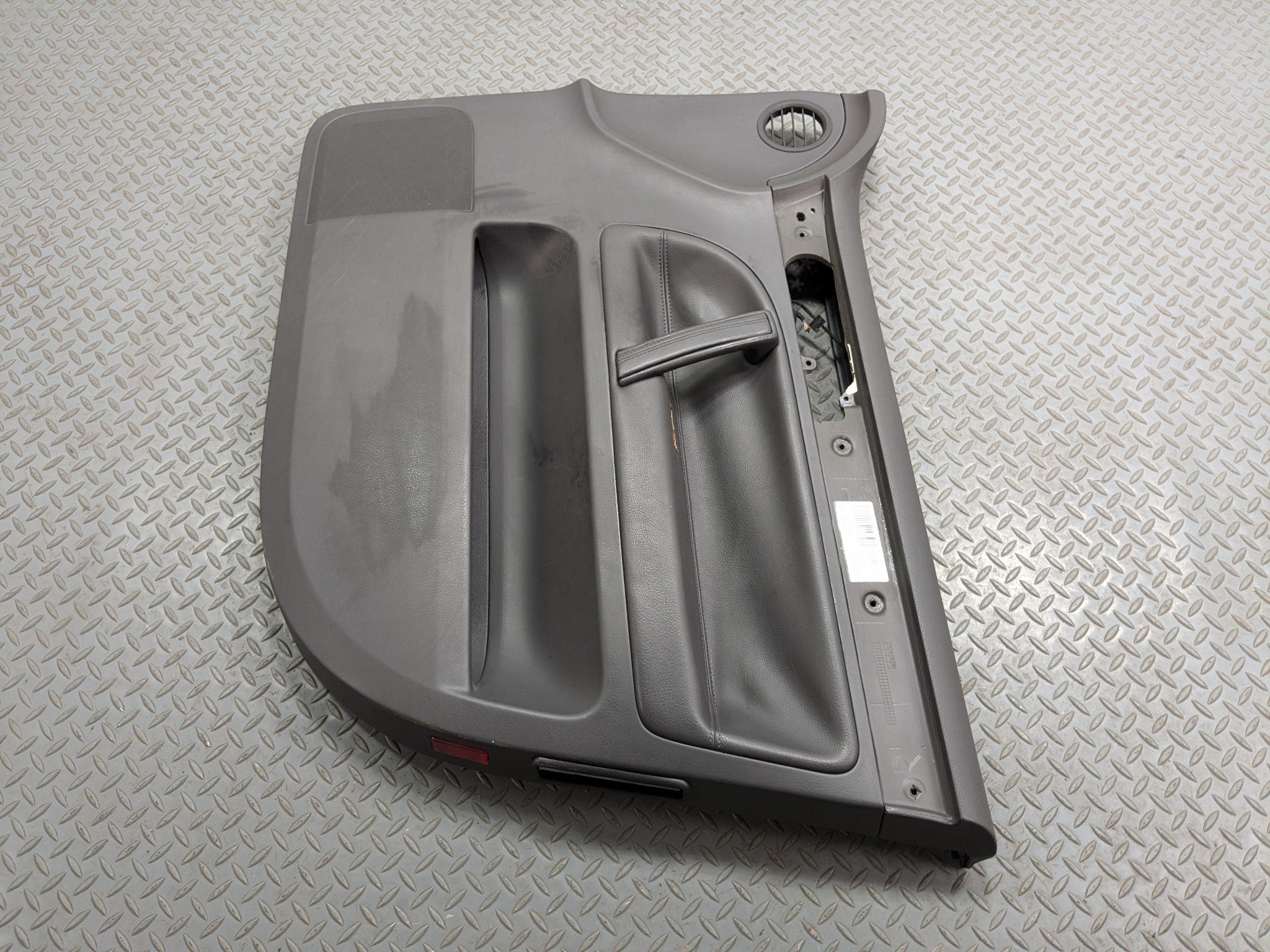 04-10 VOLKSWAGEN TOUAREG OEM INTERIOR DOOR TRIM PANEL FRONT RIGHT PASSENGER SIDE