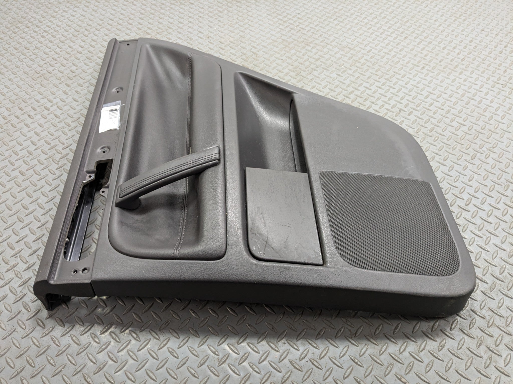 04-10 VOLKSWAGEN TOUAREG OEM INTERIOR DOOR TRIM PANEL REAR RIGHT PASSENGER SIDE