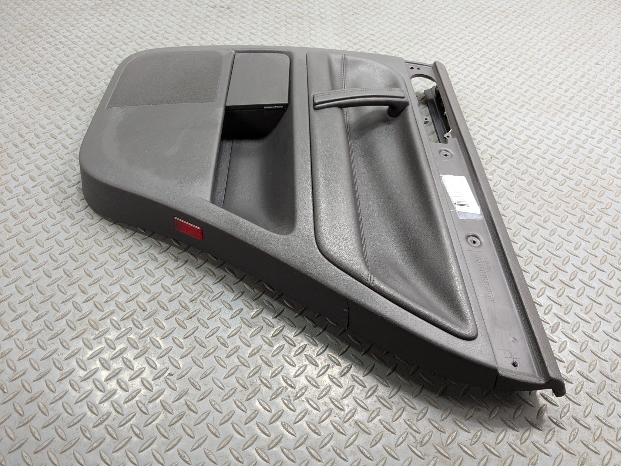 04-10 VOLKSWAGEN TOUAREG OEM INTERIOR DOOR TRIM PANEL REAR RIGHT PASSENGER SIDE