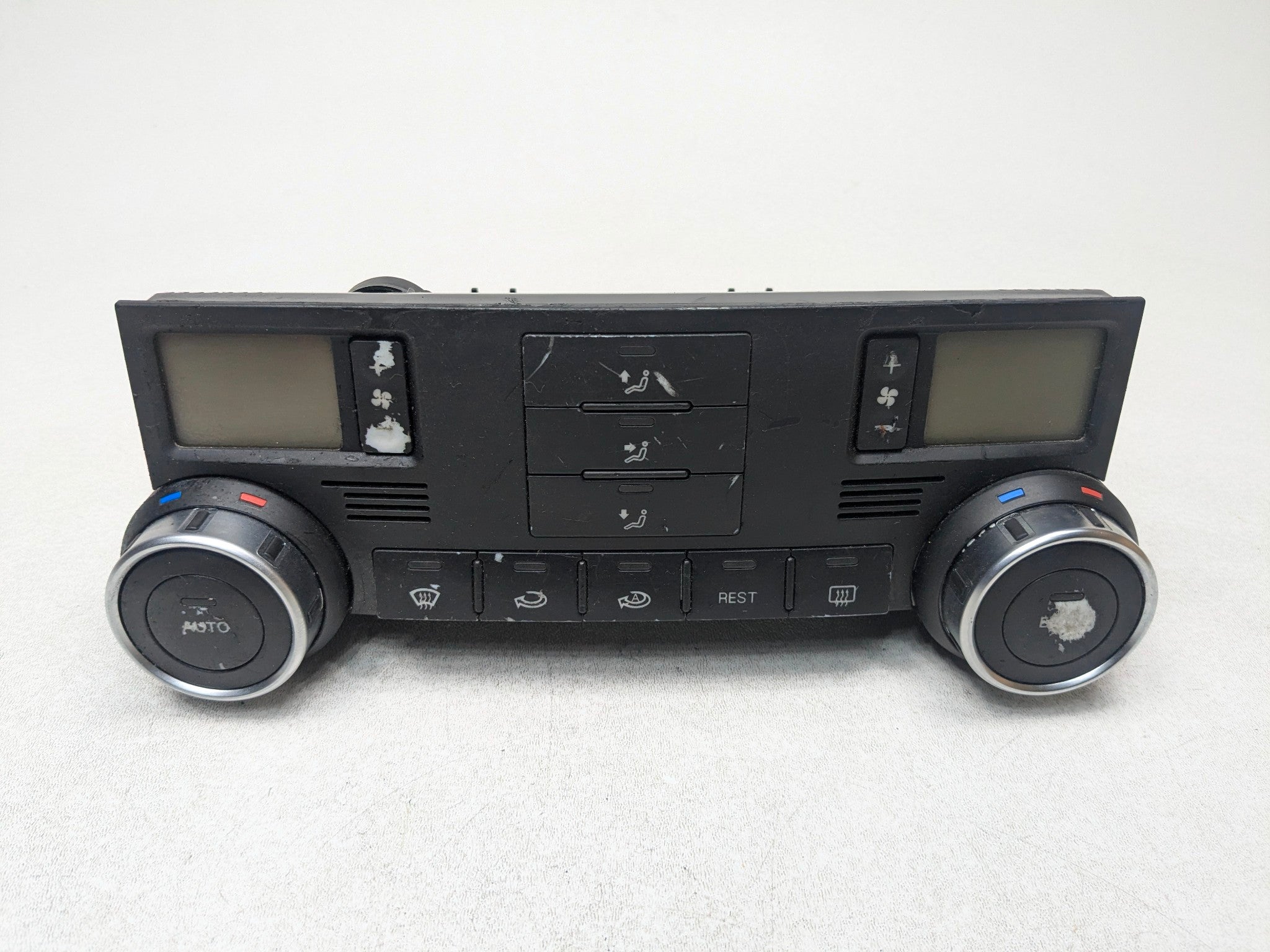 04 - 10 VOLKSWAGEN TOUAREG OEM AC HEATER TEMPERATURE CONTROL SWITCH PANEL FRONT