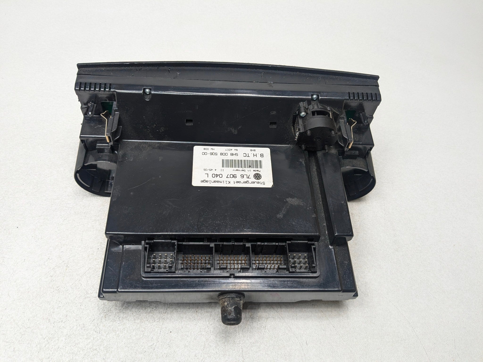 04 - 10 VOLKSWAGEN TOUAREG OEM AC HEATER TEMPERATURE CONTROL SWITCH PANEL FRONT