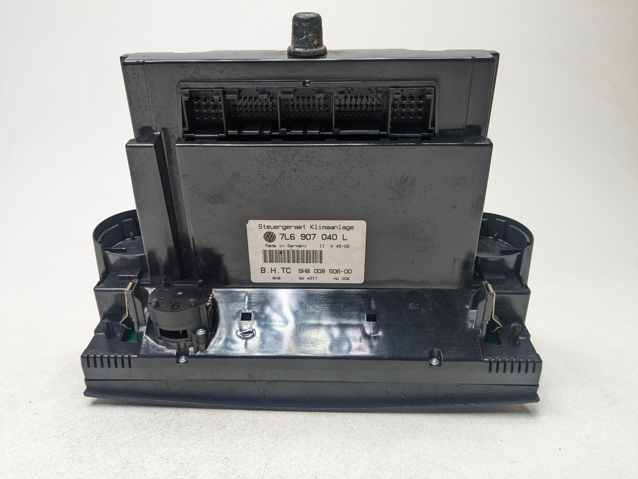 04 - 10 VOLKSWAGEN TOUAREG OEM AC HEATER TEMPERATURE CONTROL SWITCH PANEL FRONT