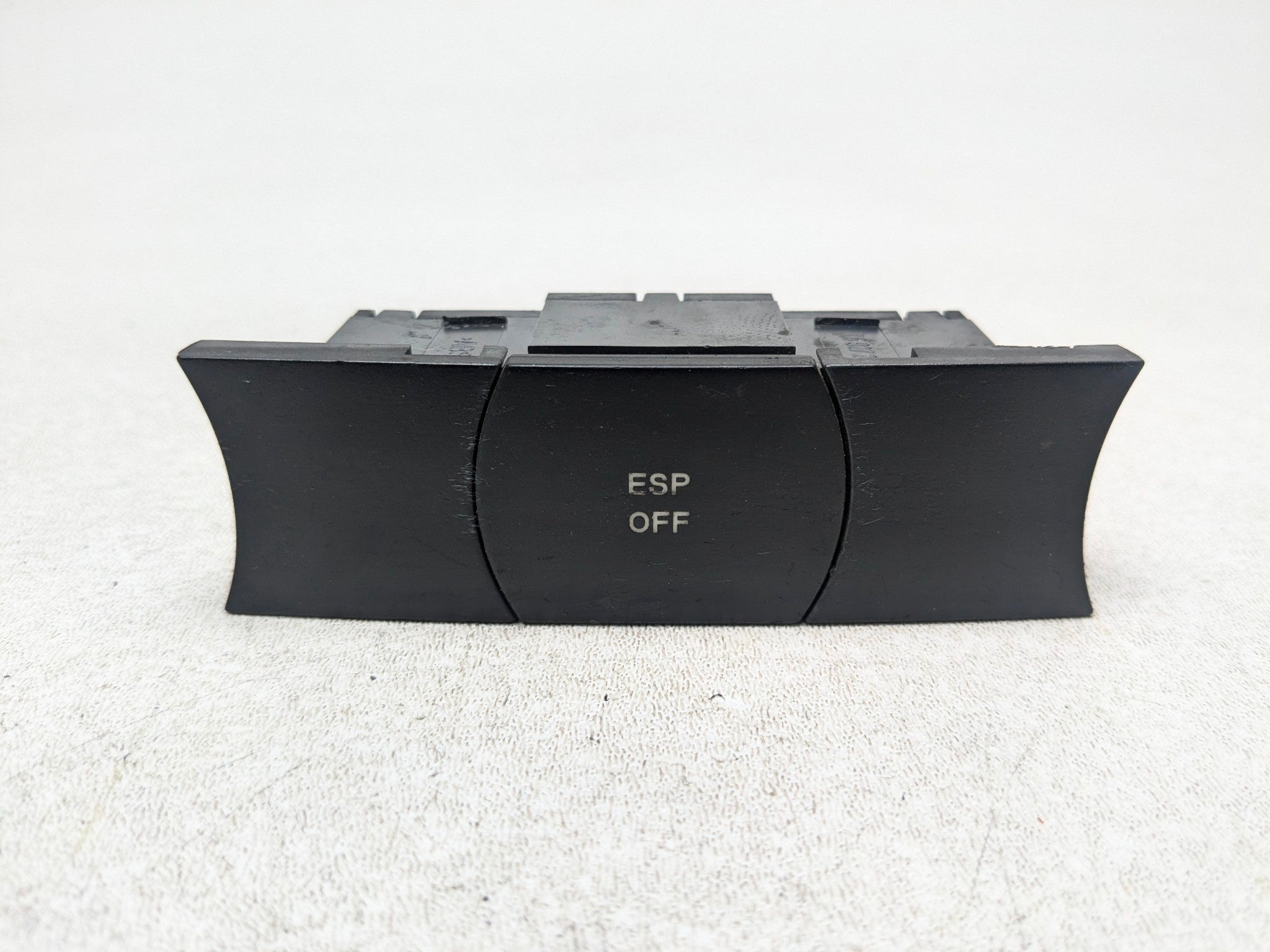04 - 10 VOLKSWAGEN TOUAREG OEM ESP ELECTRONIC STABILITY PROGRAM CONTROL SWITCH