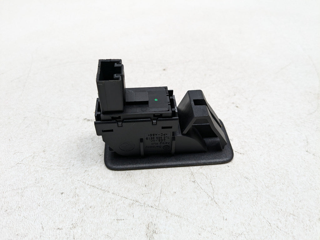 04 - 10 VOLKSWAGEN TOUAREG OEM DOOR WINDOW CONTROL SWITCH REAR LEFT DRIVER SIDE