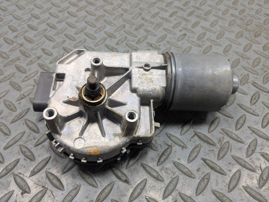 04-10 VOLKSWAGEN TOUAREG OEM WIPER MOTOR FRONT WINDSHIELD WASHER WITHOUT LINKAGE