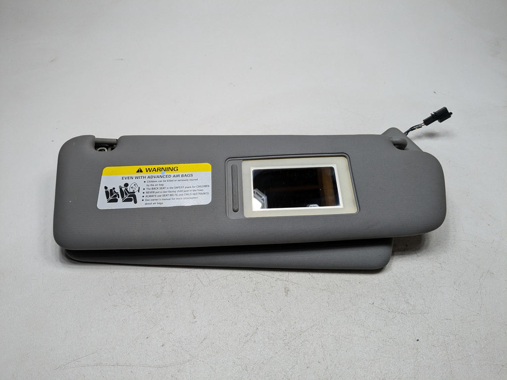 04 - 10 VOLKSWAGEN TOUAREG OEM ILLUMINATED SUN VISOR INTERIOR FRONT RIGHT SIDE