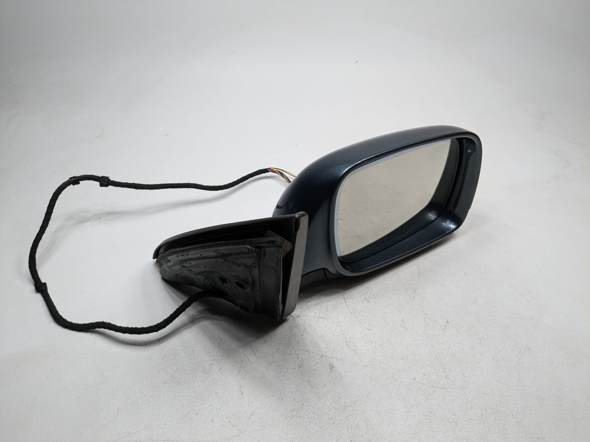 04 - 10 VOLKSWAGEN TOUAREG OEM POWER FOLDING MIRROR FRONT RIGHT PASSENGER SIDE