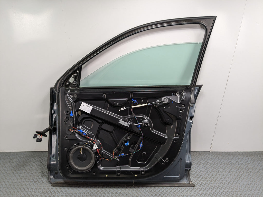 04-10 VOLKSWAGEN TOUAREG OEM DOOR SHELL PANEL WITH WINDOW GLASS FRONT RIGHT SIDE