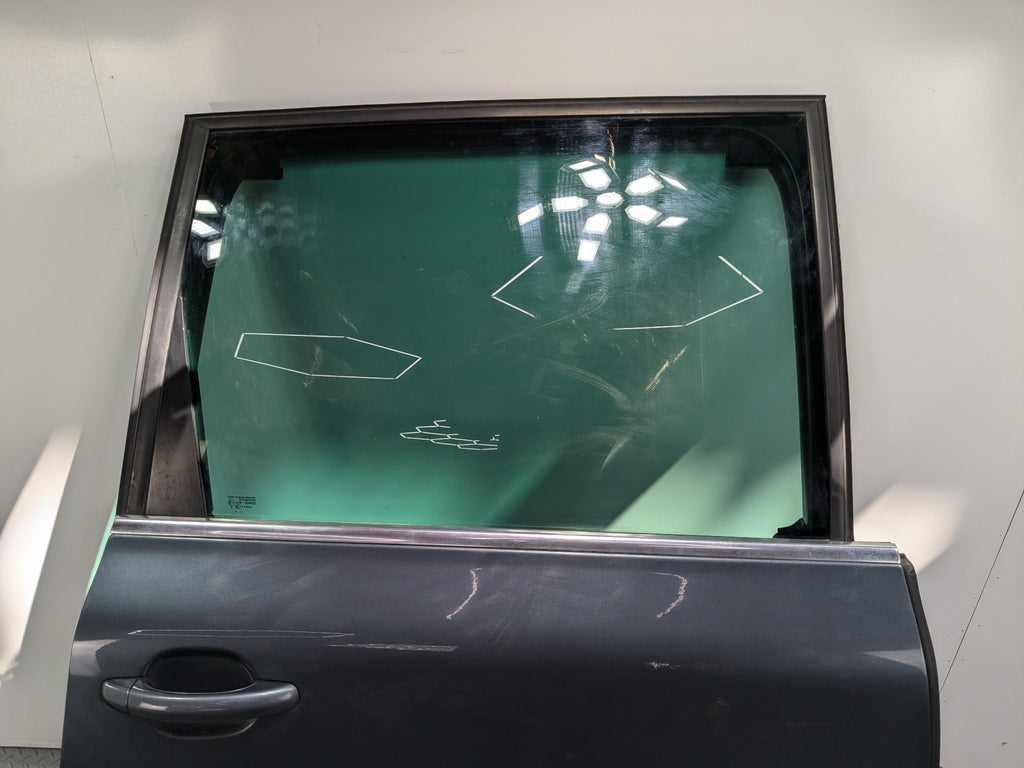 04 - 10 VOLKSWAGEN TOUAREG OEM DOOR SHELL PANEL GLASS ASSEMBLY REAR RIGHT SIDE